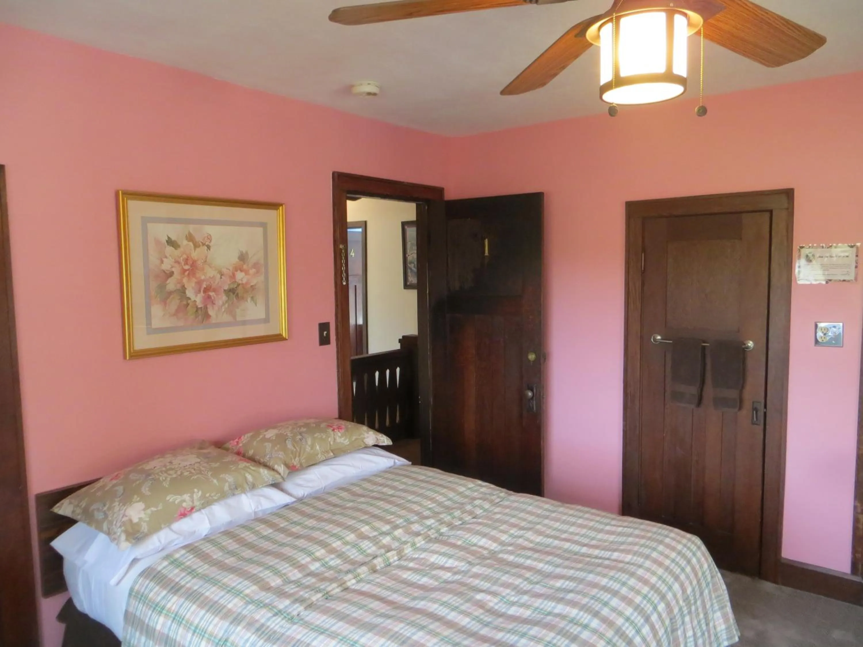 Bedroom, Bed in Northland Lodge