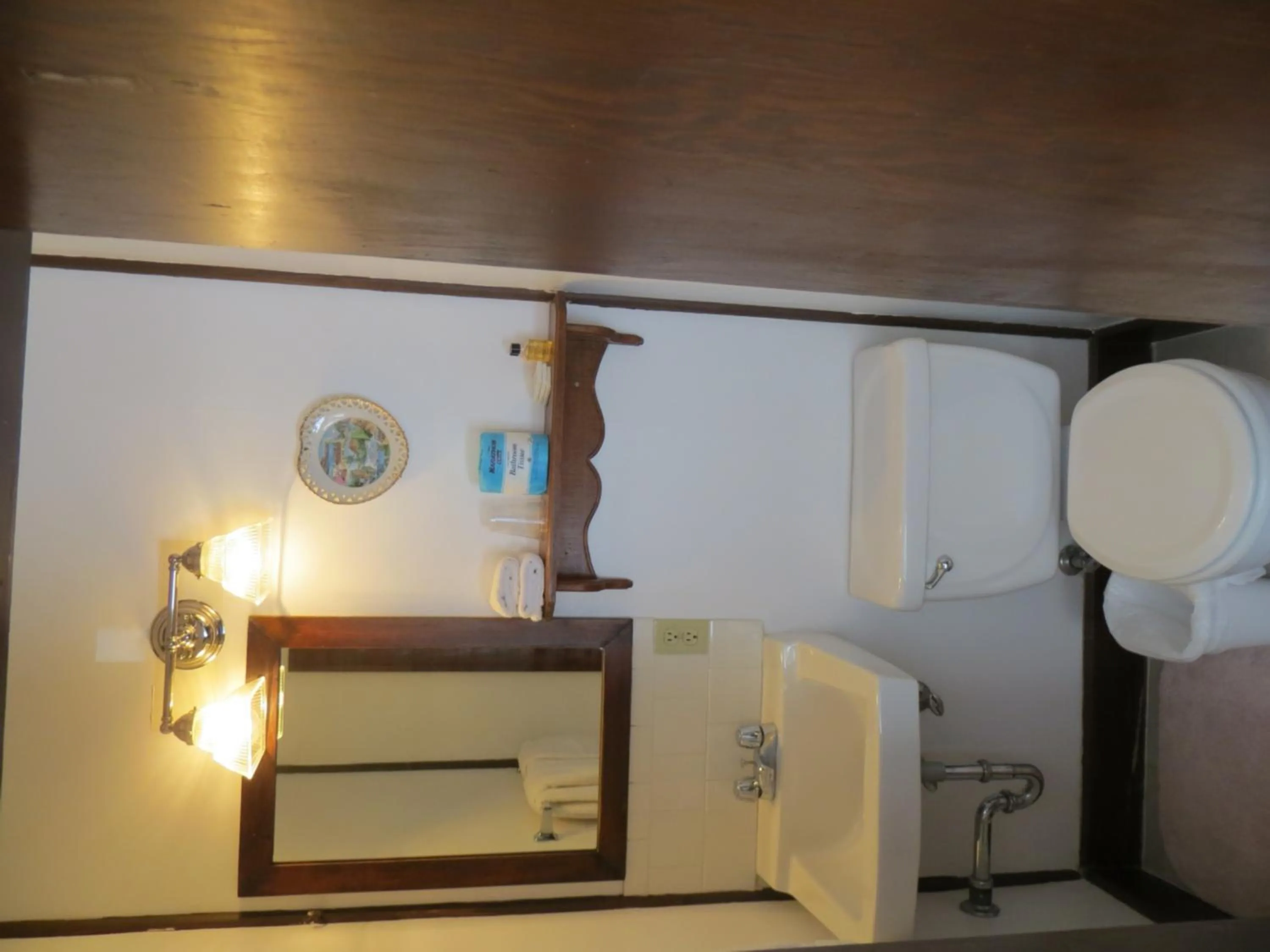 Bathroom in Northland Lodge