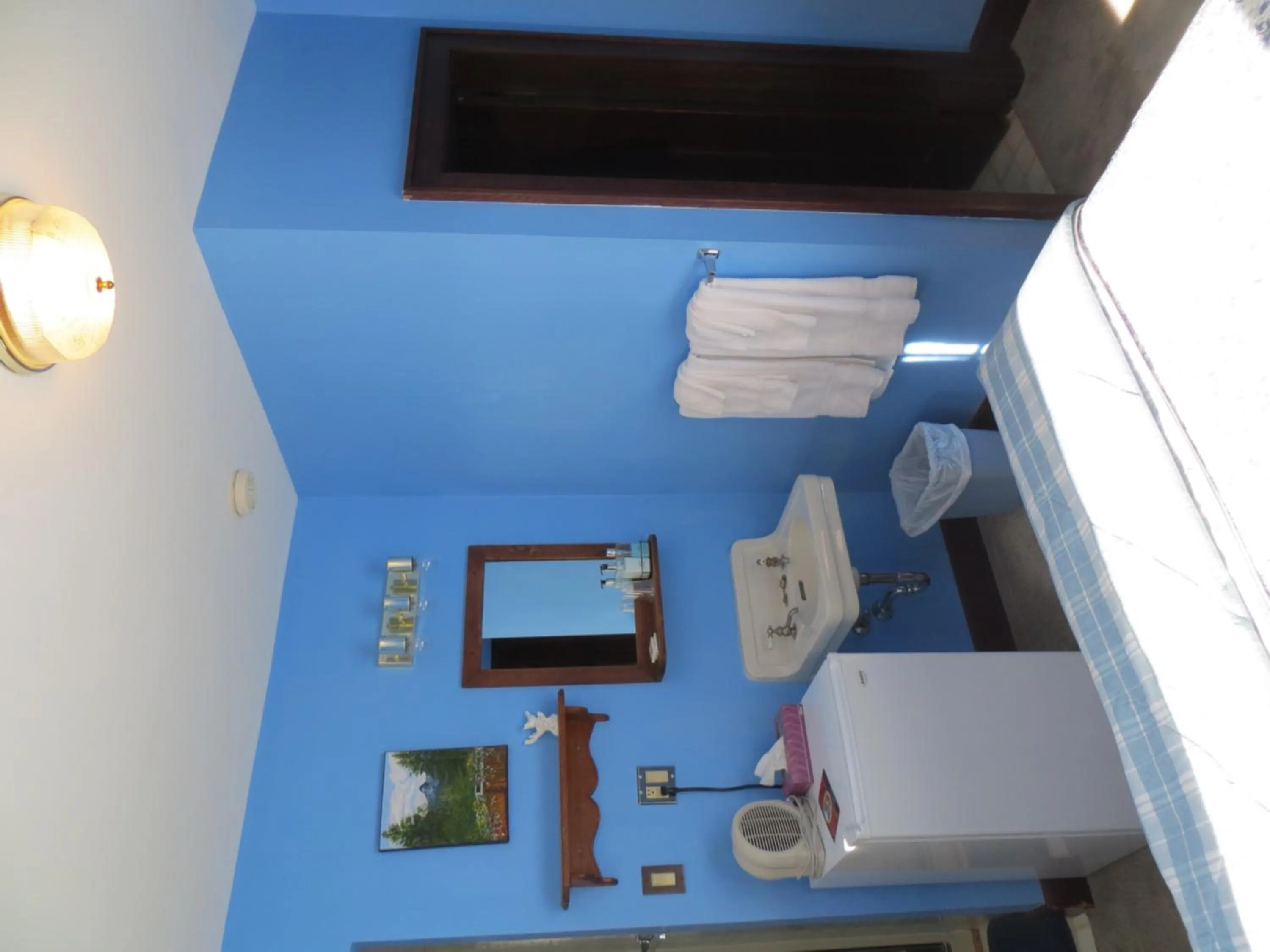 Photo of the whole room in Northland Lodge