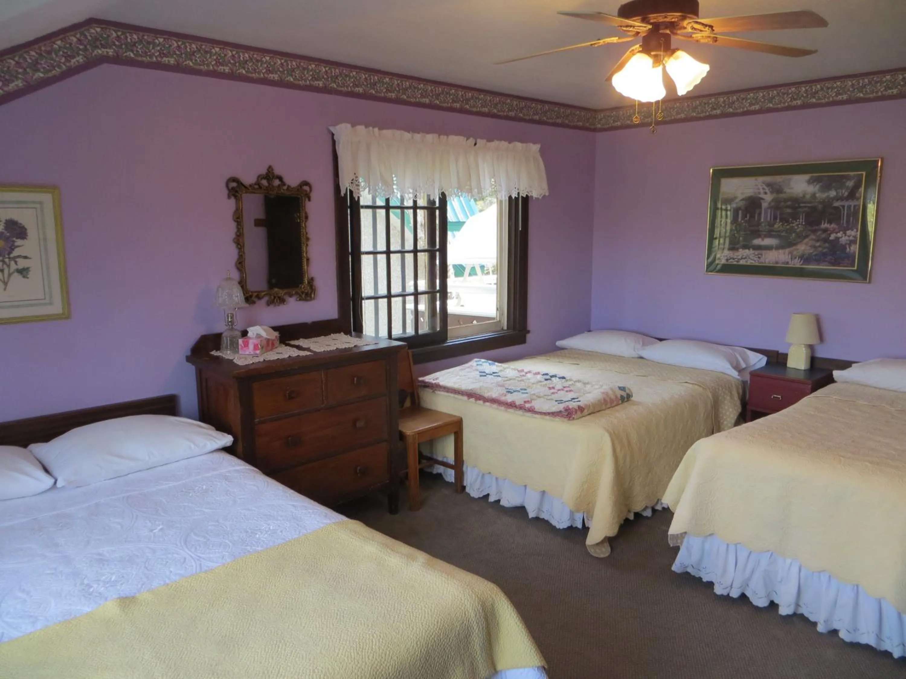 Bedroom, Bed in Northland Lodge