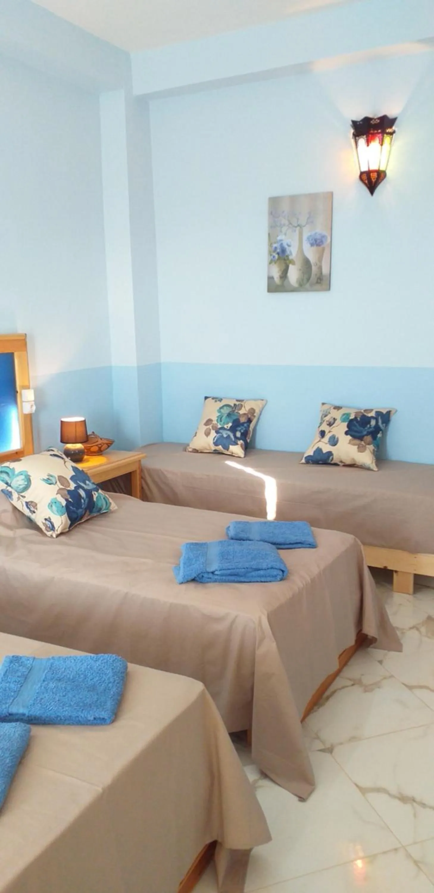 Photo of the whole room, Bed in MAISON D’HÔTE LES TORTUES -