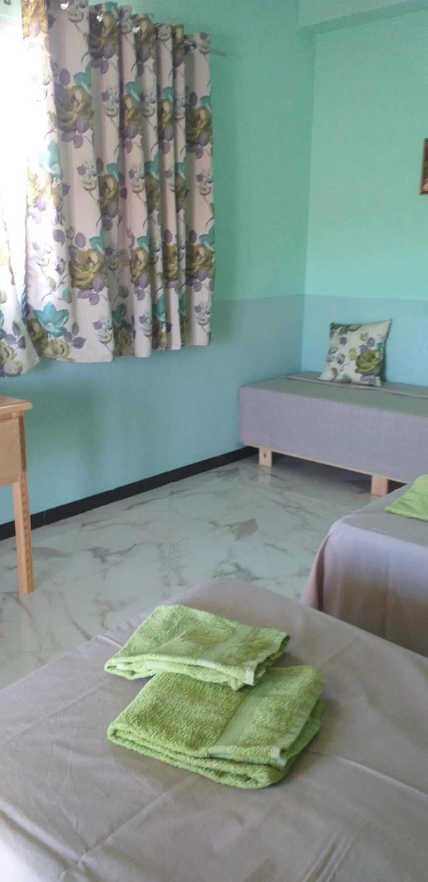 Seating area in MAISON D’HÔTE LES TORTUES -