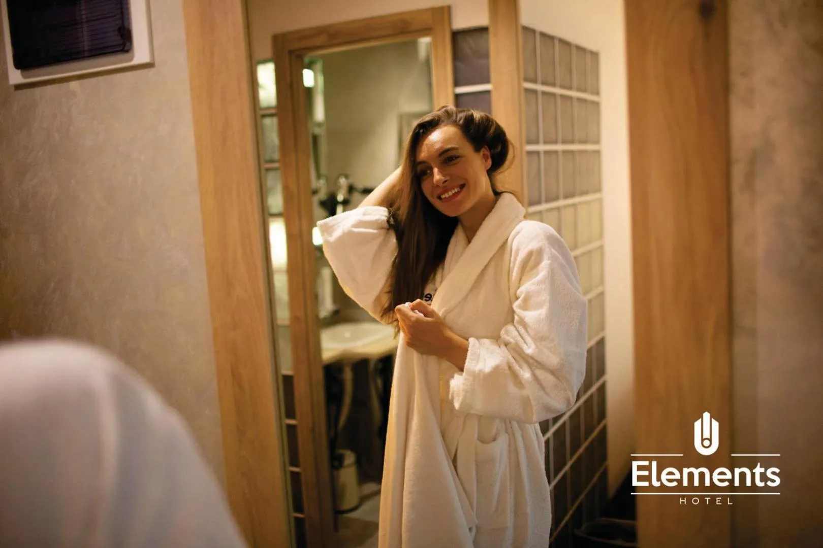 People in Hotel Elements