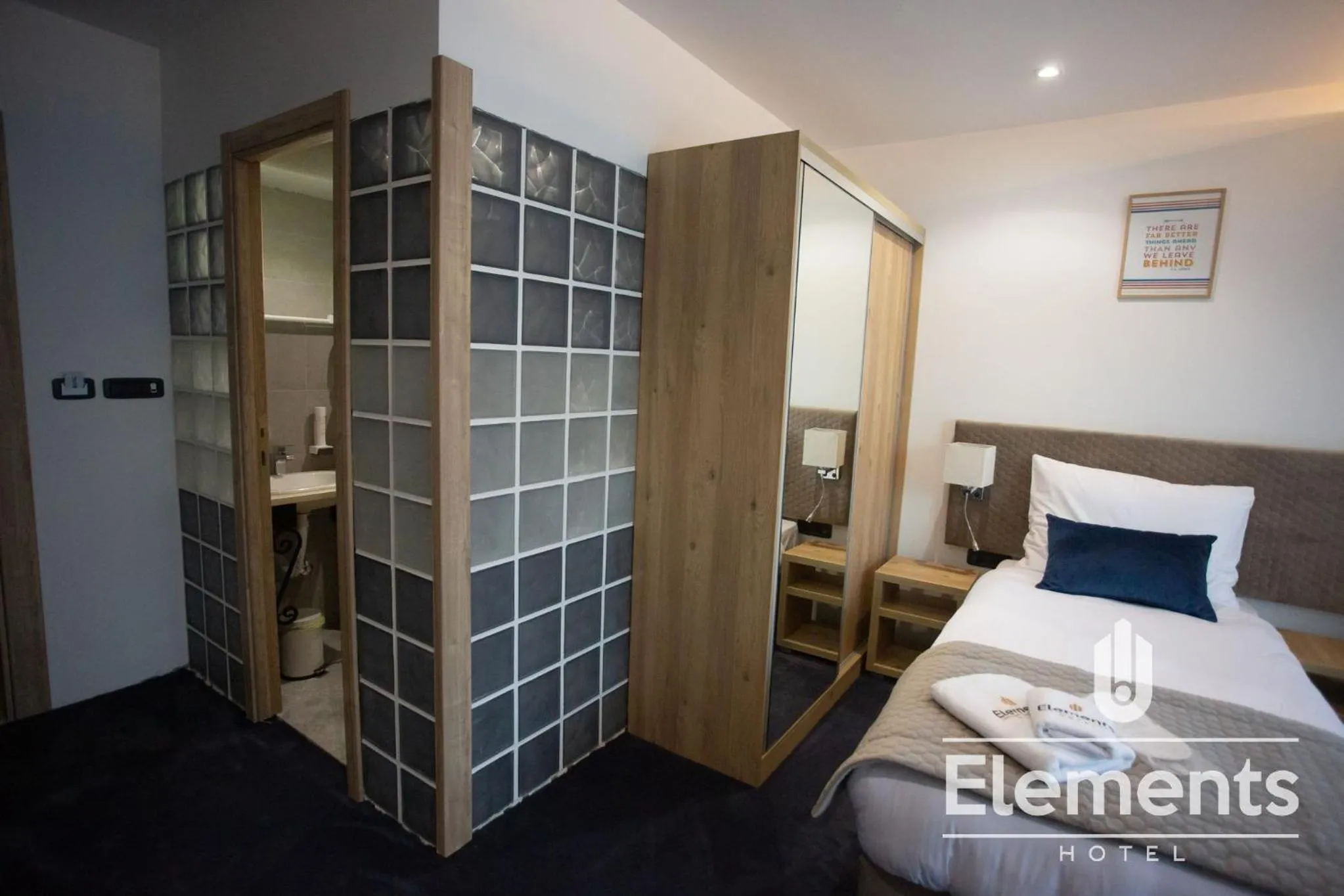 Bed in Hotel Elements