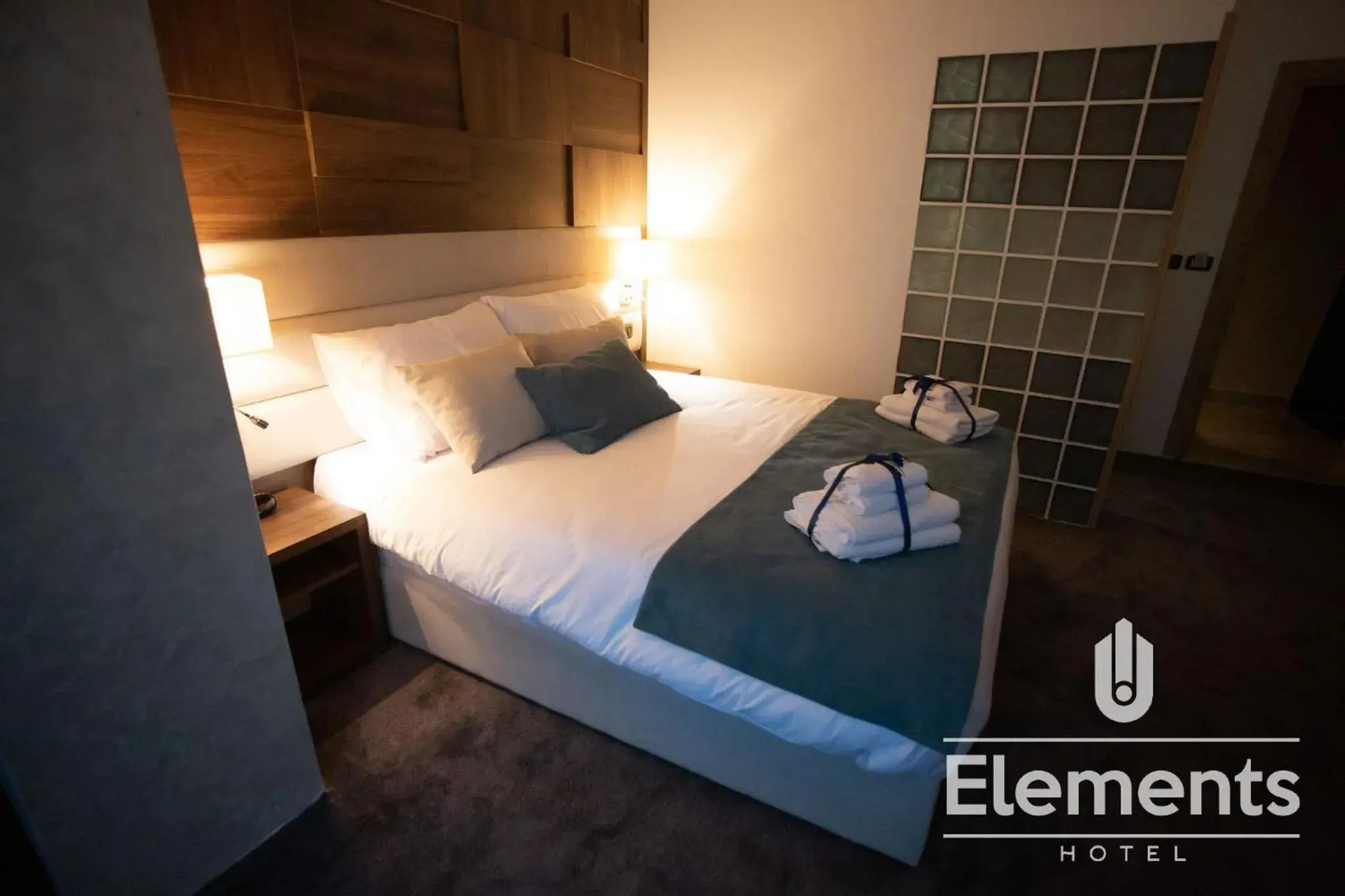 Deluxe Double Room with Balcony - single occupancy in Hotel Elements Deluxe Double Room with Balcony - single occupancy in Hotel Elements