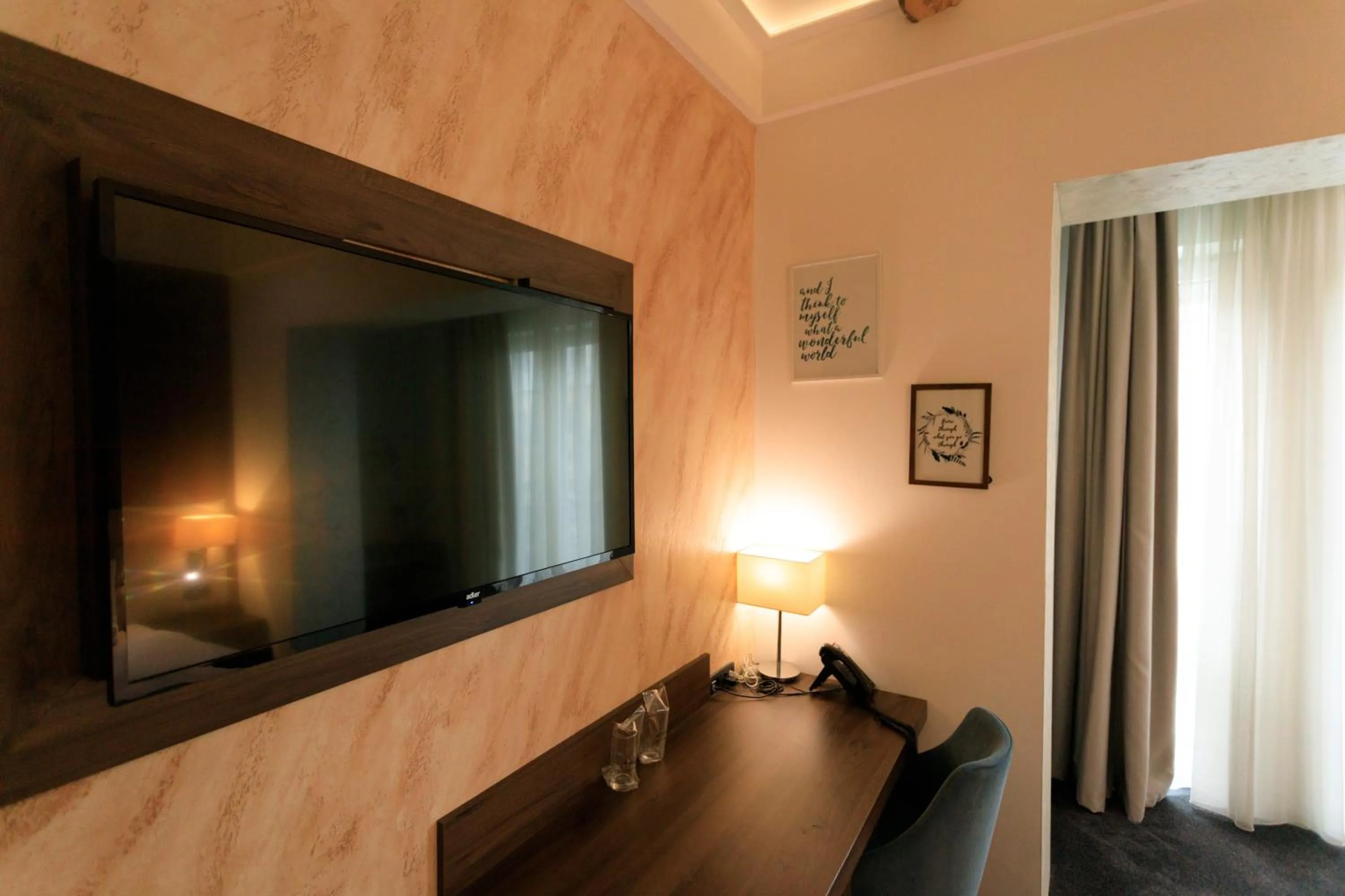 TV and multimedia in Hotel Elements