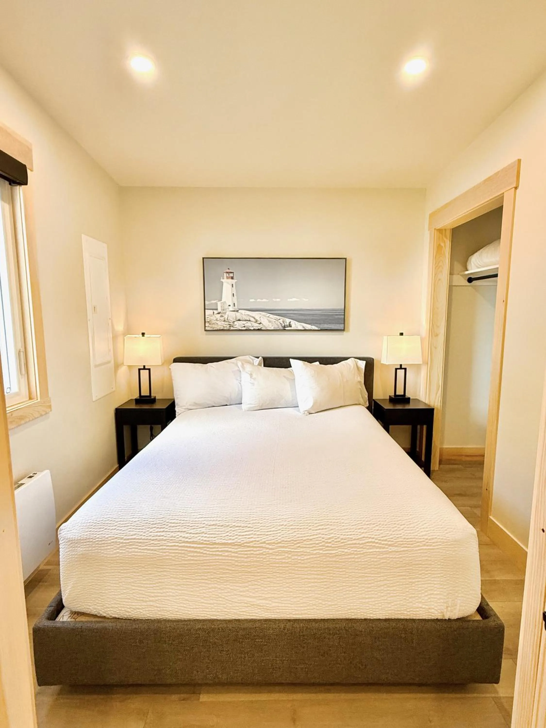 Bed in Royalty Maples Motel & Cottages