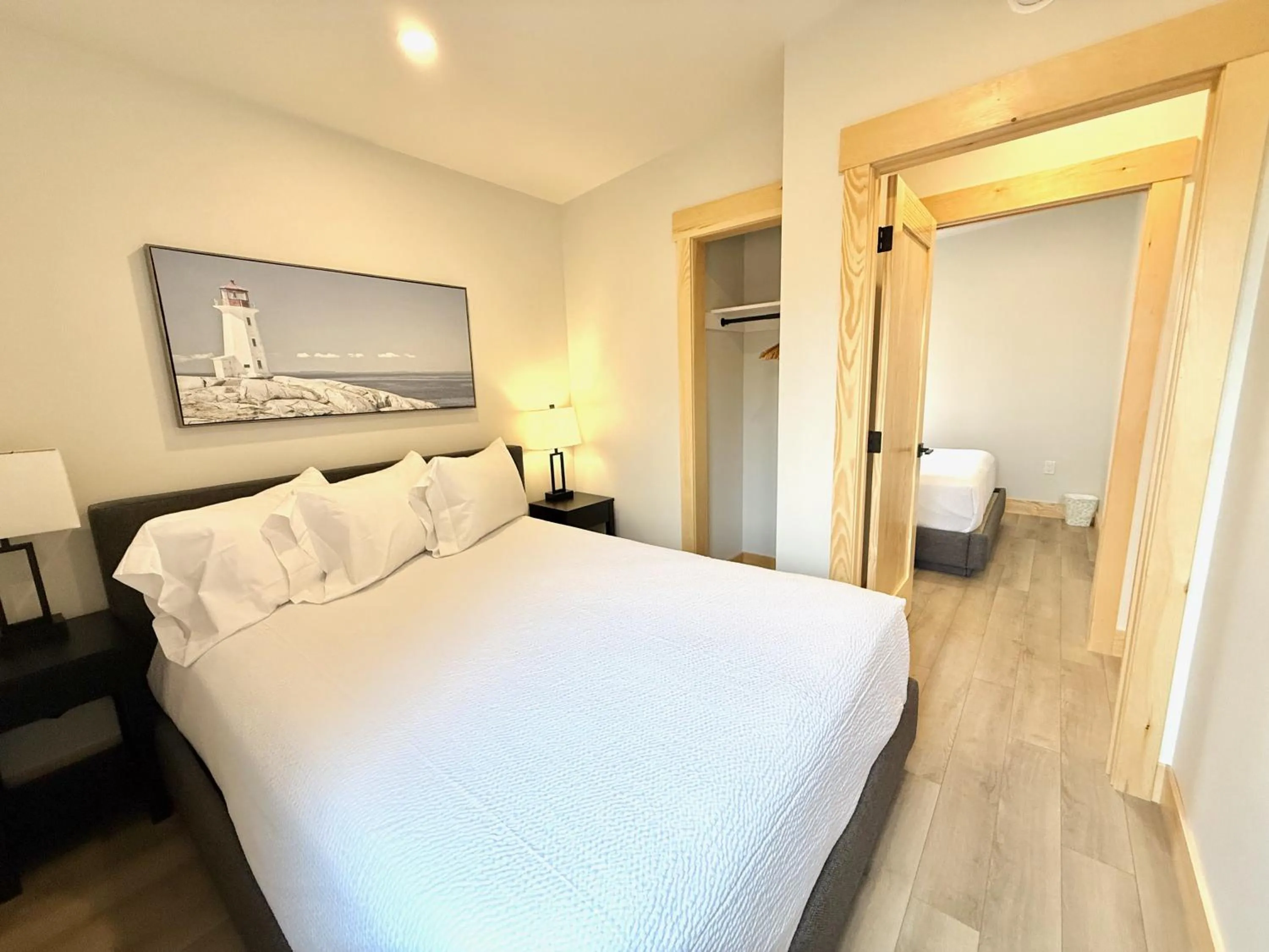 Bed in Royalty Maples Motel & Cottages