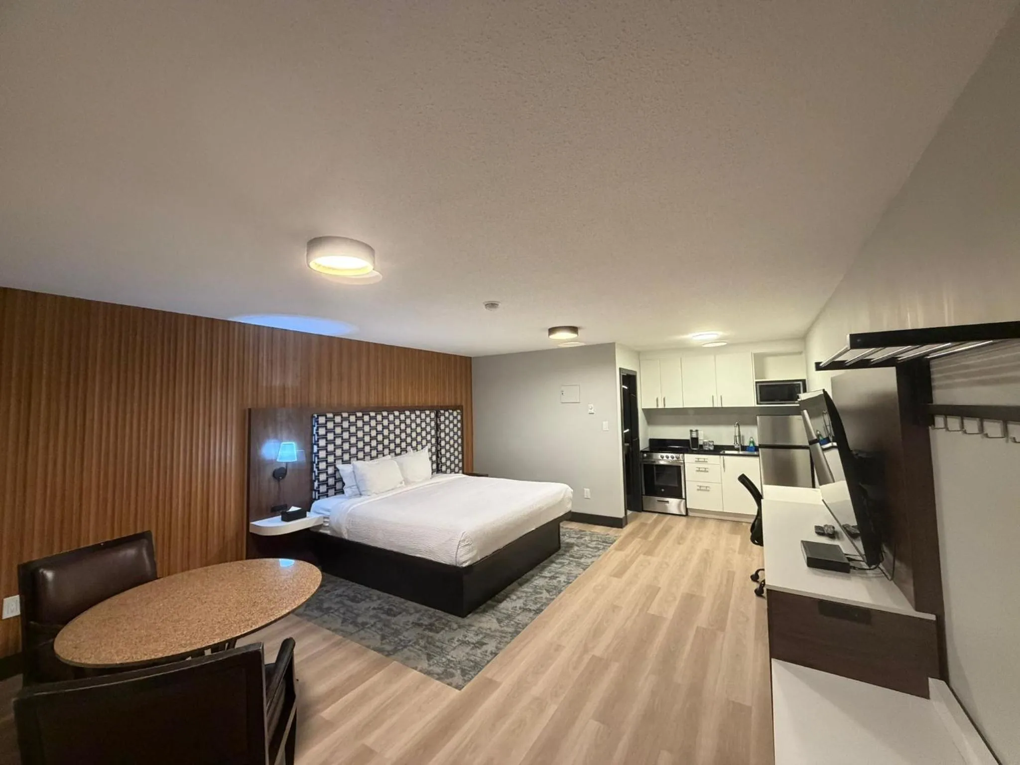 View (from property/room), Bed in VIP Motel