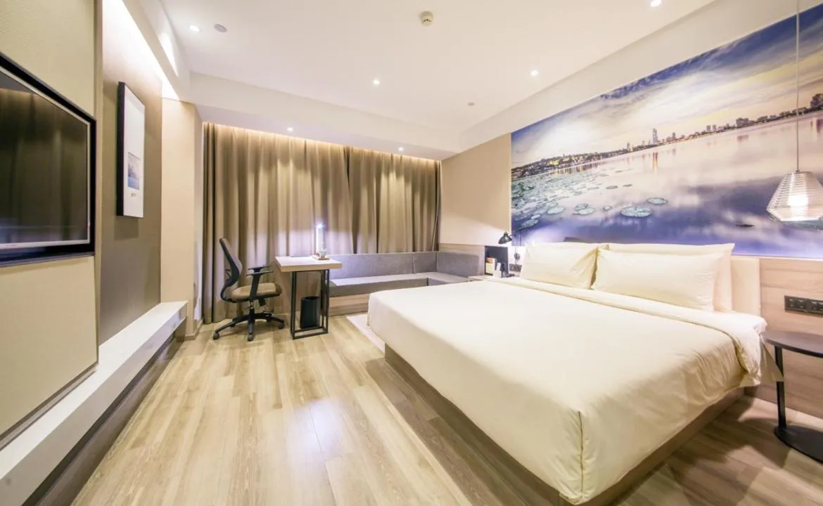 Bed in Atour Hotel Shengtai West Road South Railway Station Nanjing