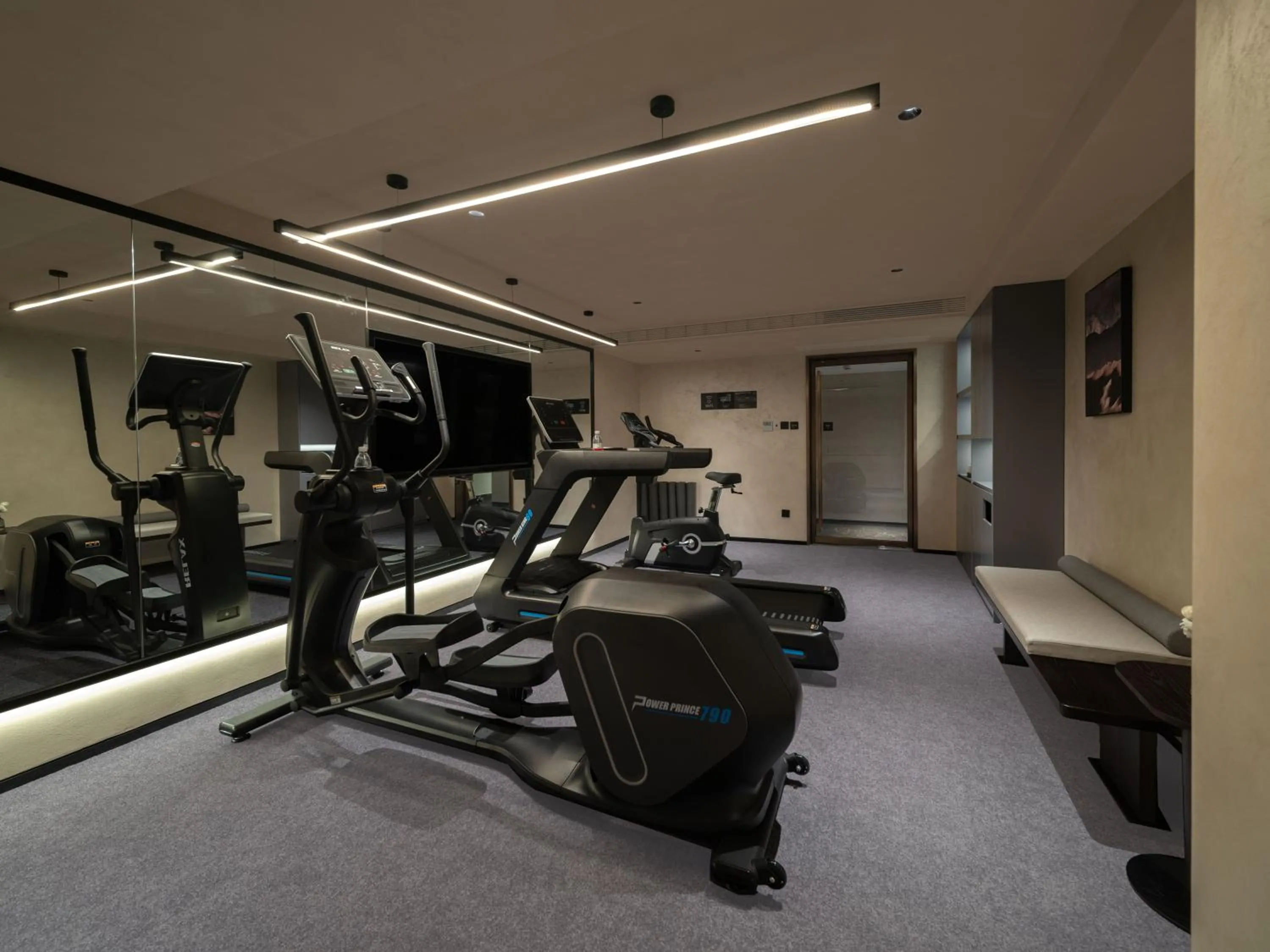 Fitness centre/facilities in Atour Hotel New International Expo Center Longyang Road Shanghai