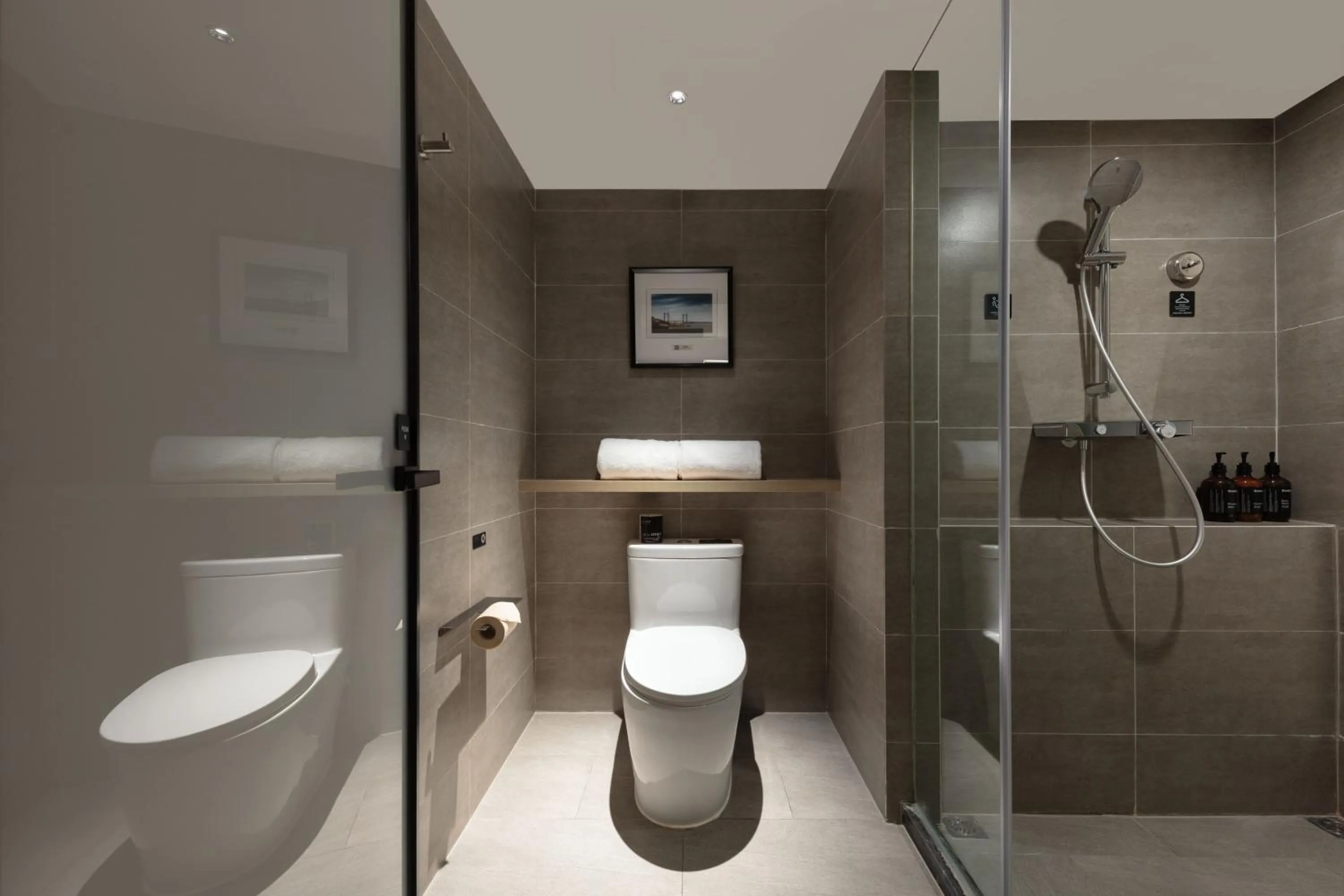 Toilet in Atour Hotel New International Expo Center Longyang Road Shanghai