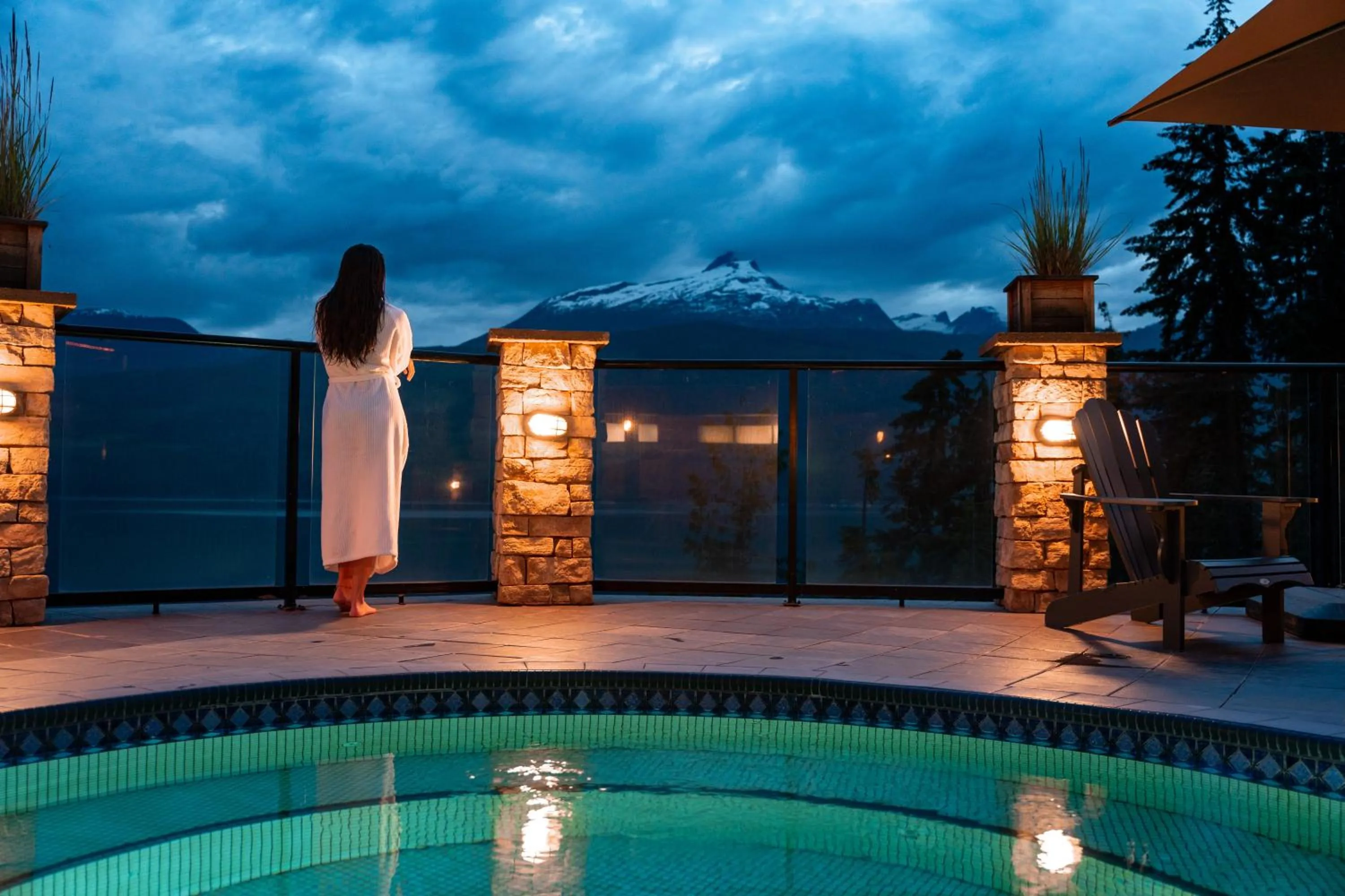 Hot Spring Bath in Halcyon Hot Springs Resort