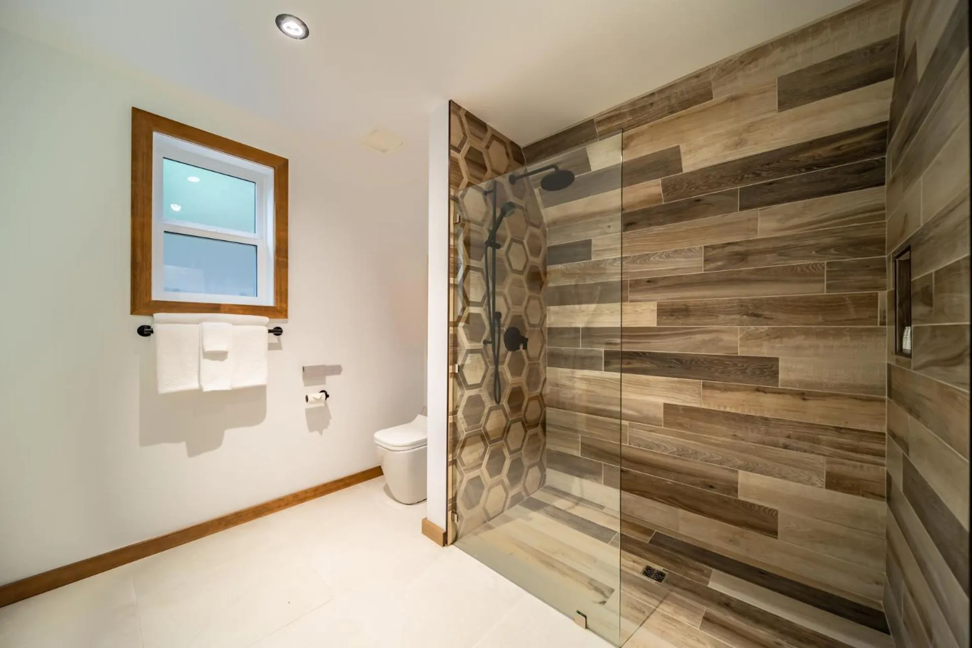 Bathroom in Halcyon Hot Springs Resort