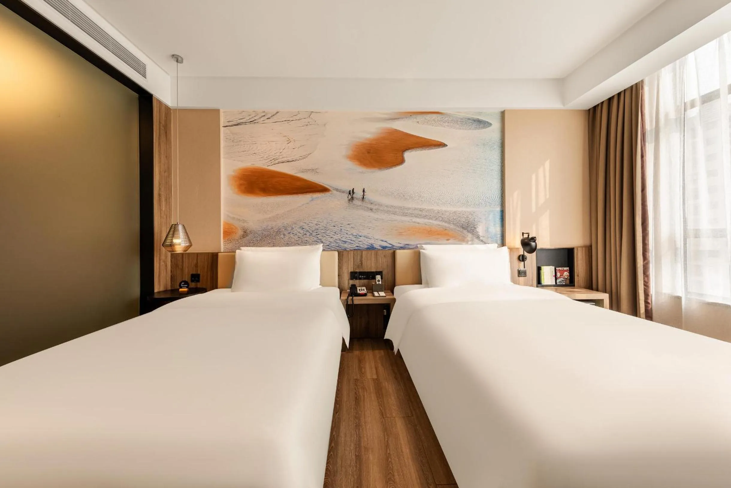 Bed in Atour Hotel High Speed Railway Station Maoming