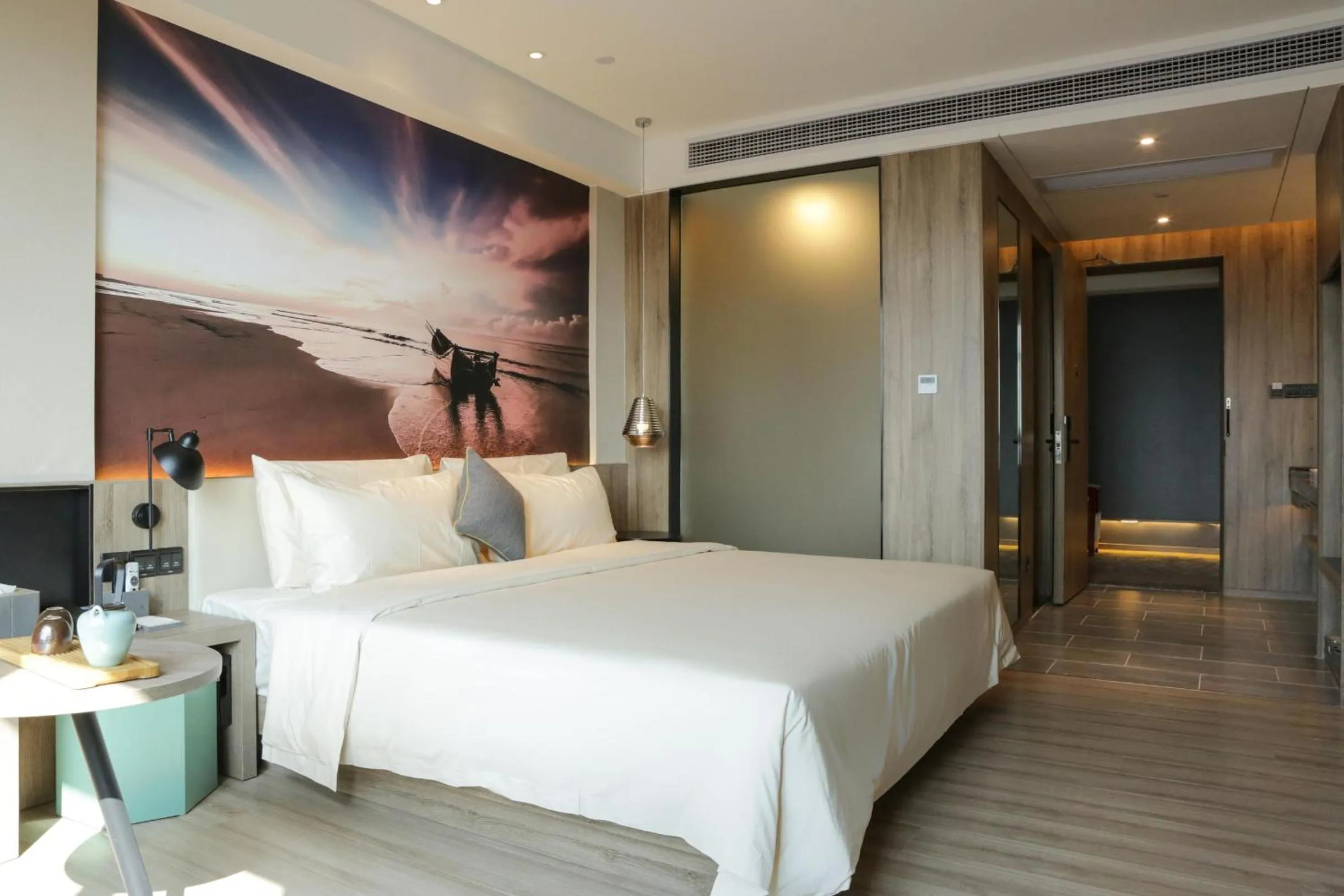 Bed in Atour Hotel High Speed Railway Station Maoming