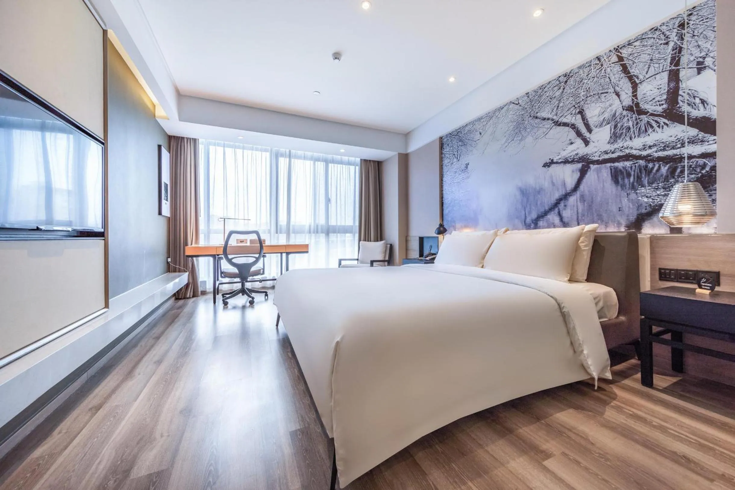 Photo of the whole room, Bed in Atour Hotel Hongqiao Hub National Exhibition Center Shanghai