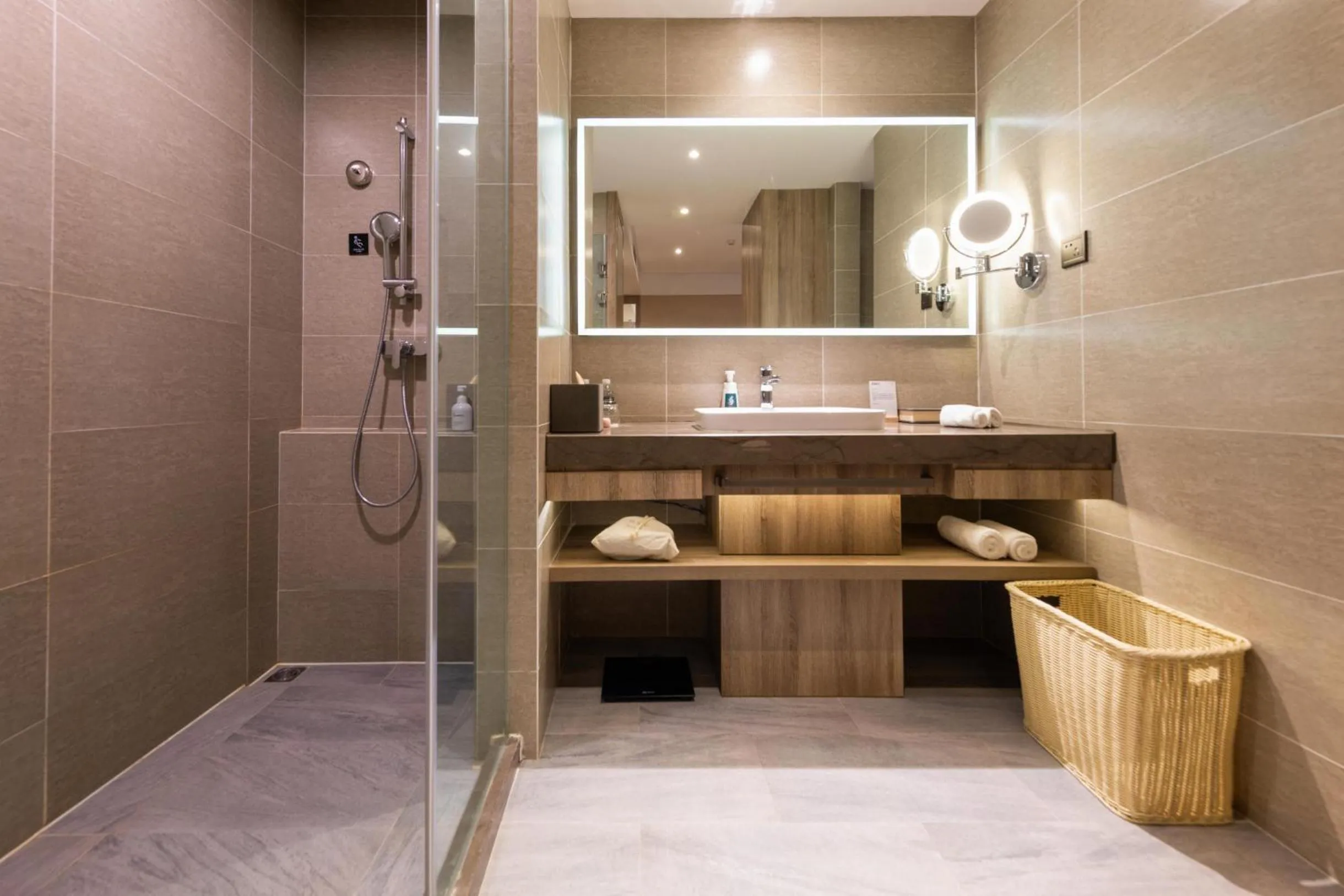 Atour Hotel Hongqiao Hub National Exhibition Center Shanghai