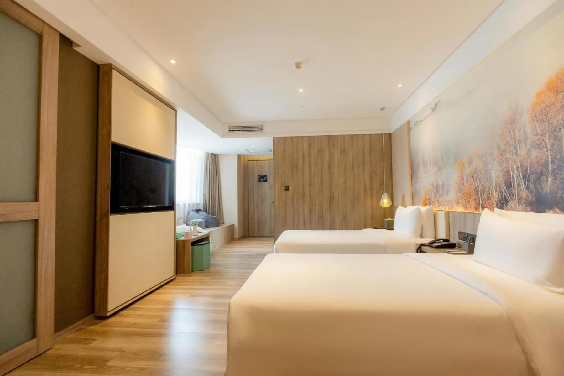 Bed in Atour Hotel Hongqiao Hub National Exhibition Center Shanghai