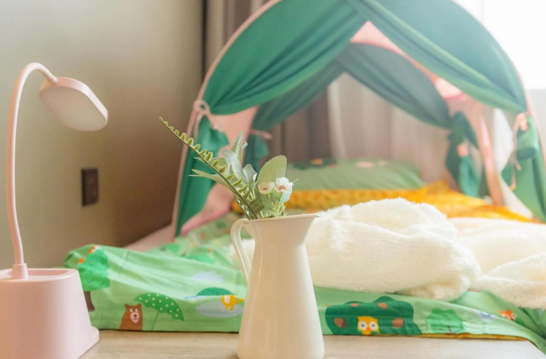 Bed in Atour Hotel Hongqiao Hub National Exhibition Center Shanghai