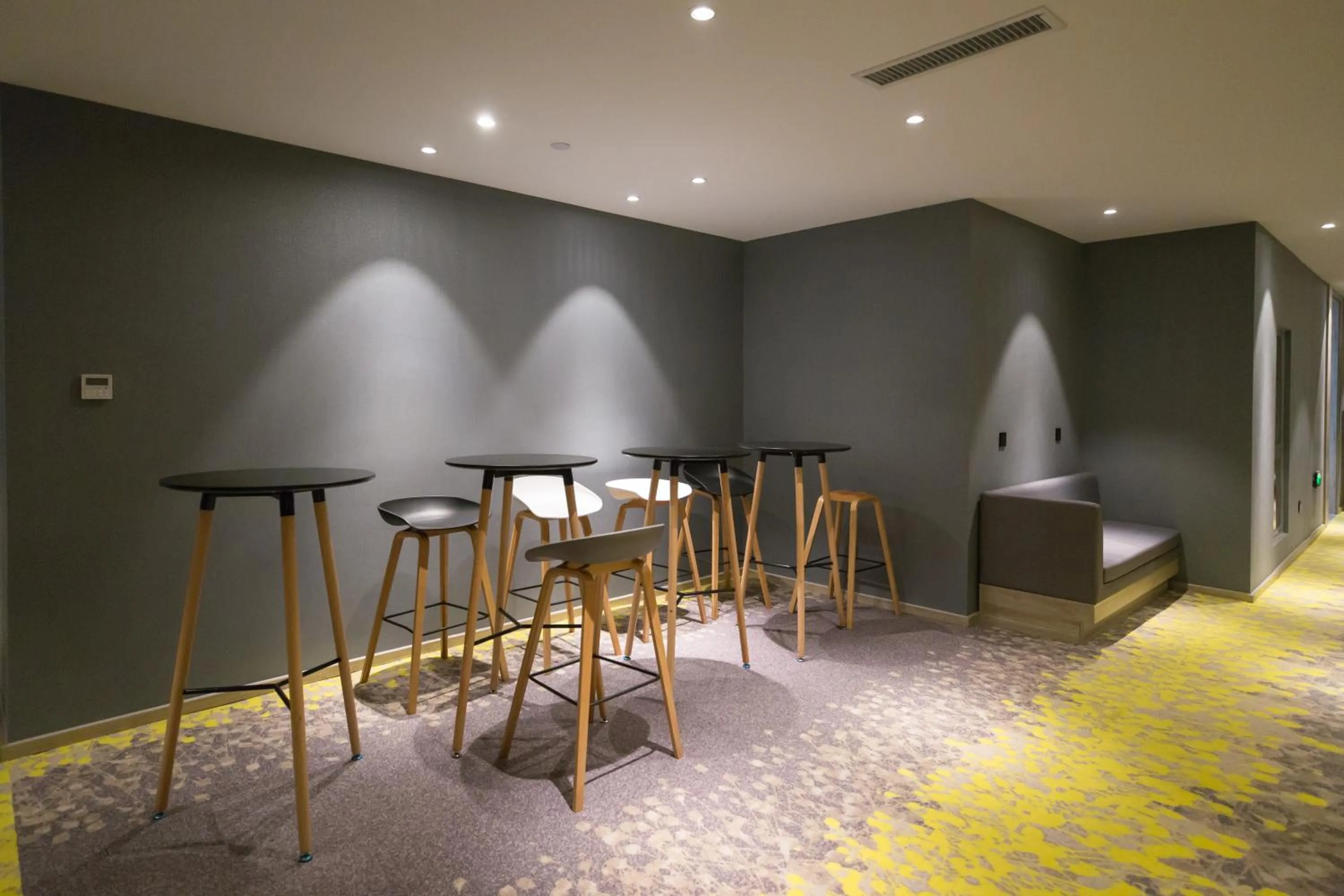 Photo of the whole room in Atour Hotel Yingxiongshan Road Jinan