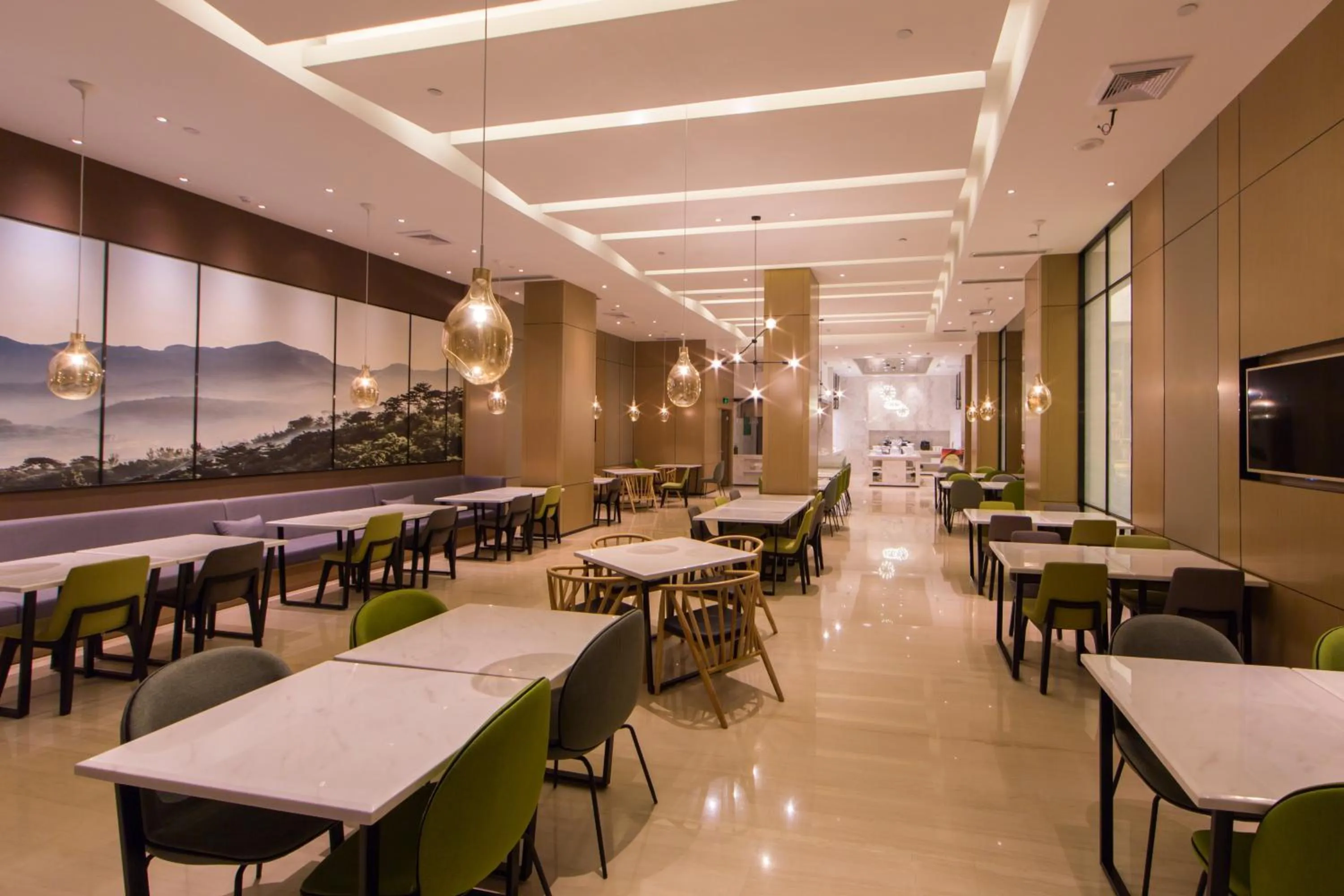 Restaurant/places to eat in Atour Hotel Yingxiongshan Road Jinan