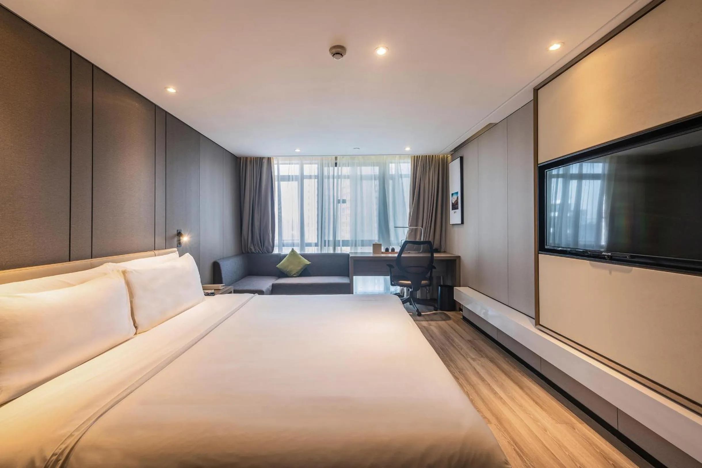 Bed in Atour Hotel X Nanshan Coastal City Shenzhen