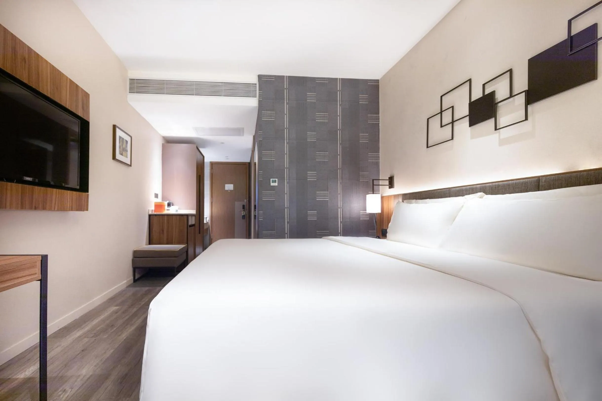 Bed in Atour Hotel X Nanshan Coastal City Shenzhen