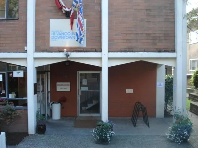 Facade/entrance in HI Vancouver Downtown - Hostel