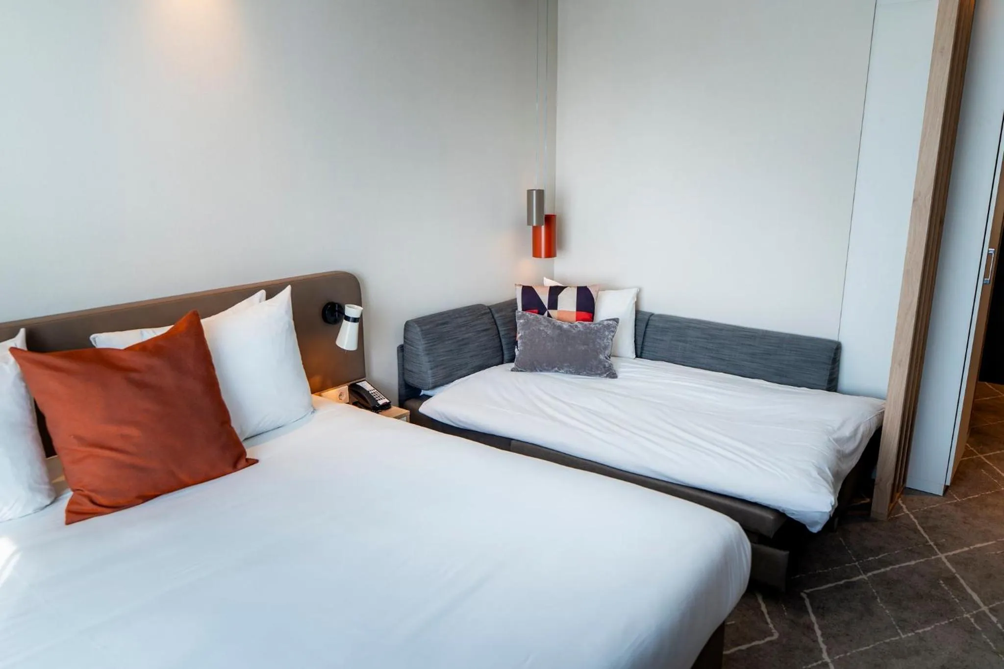 Photo of the whole room, Bed in Holiday Inn - Eindhoven Airport by IHG