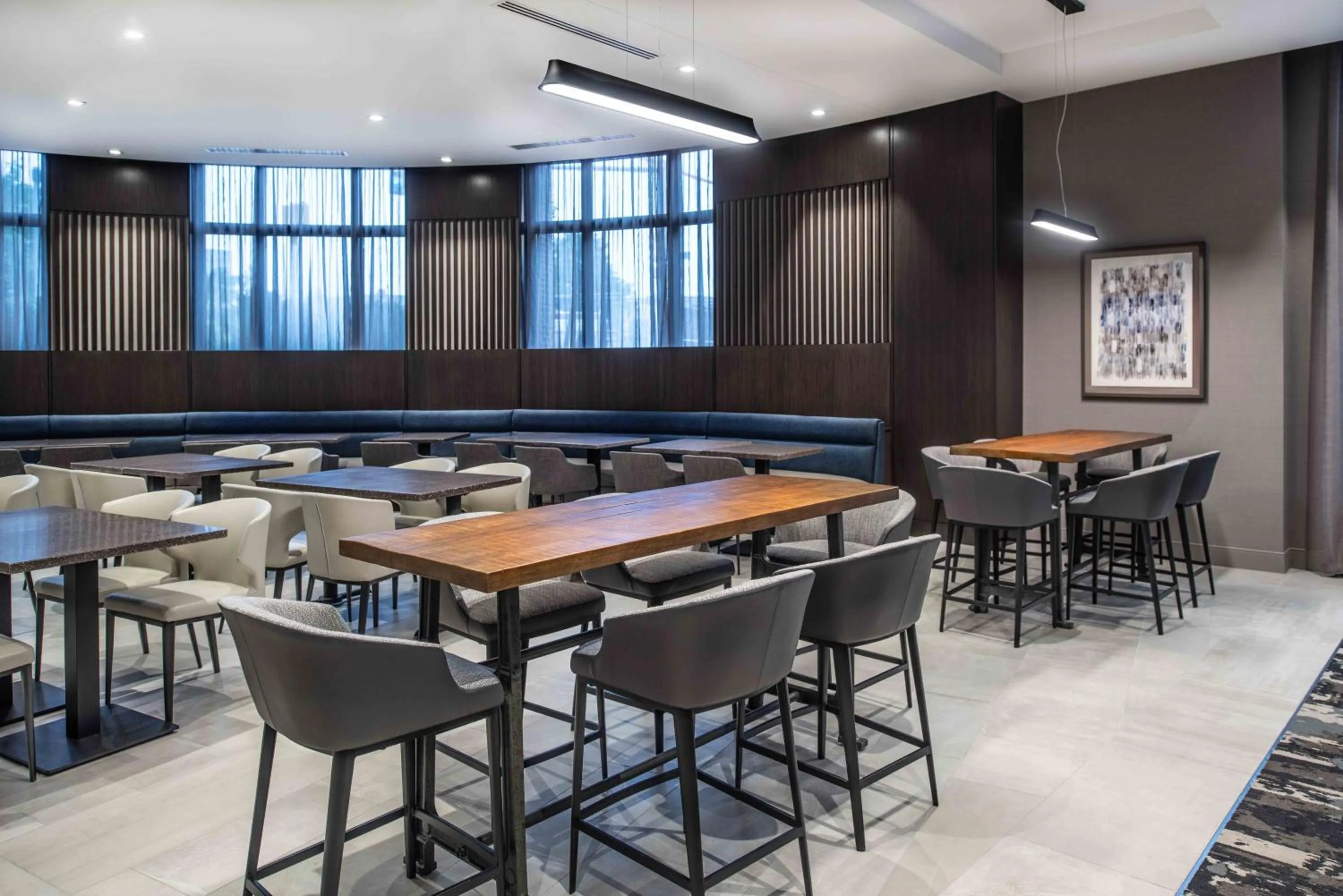 Breakfast in Holiday Inn Express - Boston South - Quincy by IHG