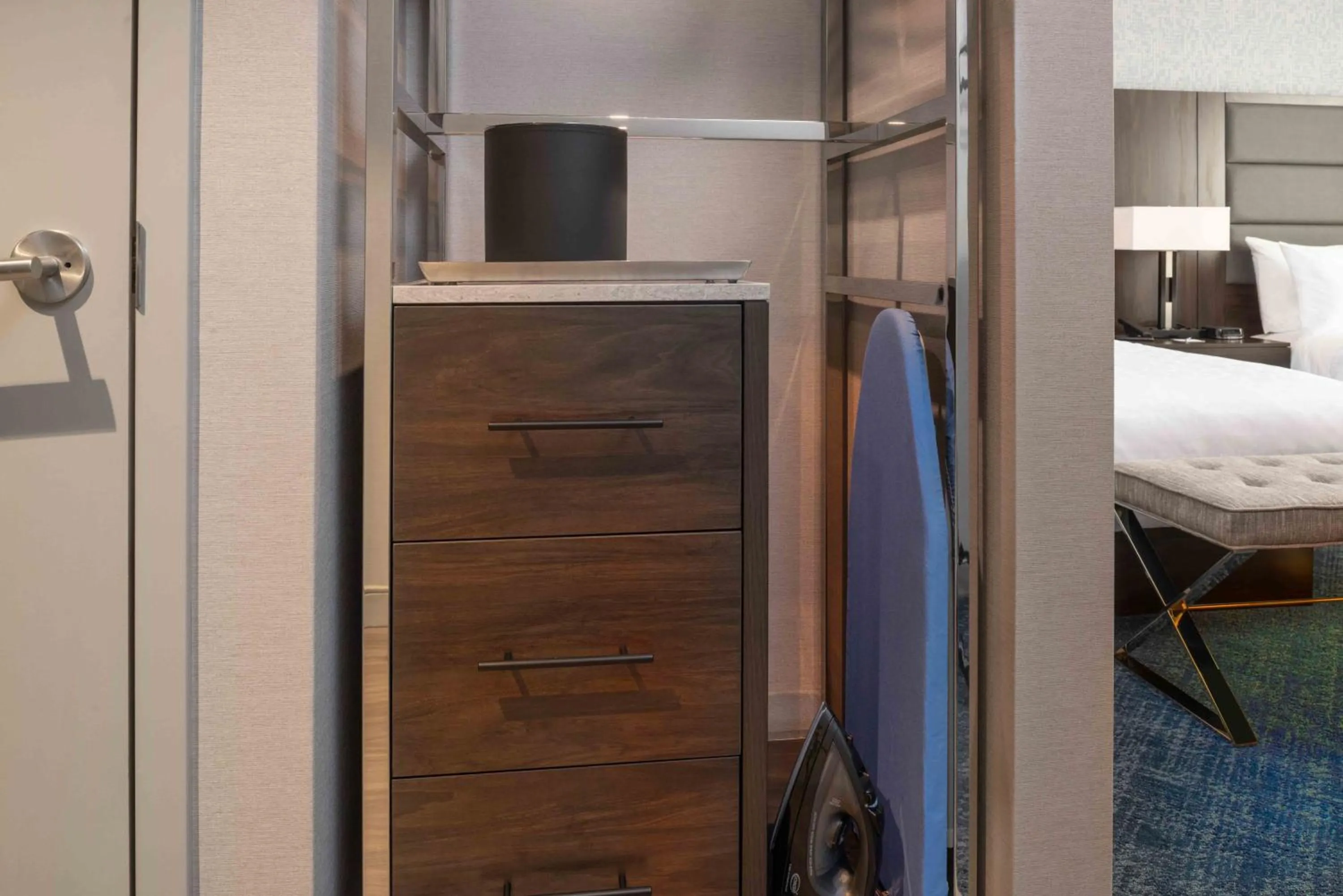 Photo of the whole room, Bed in Holiday Inn Express - Boston South - Quincy by IHG