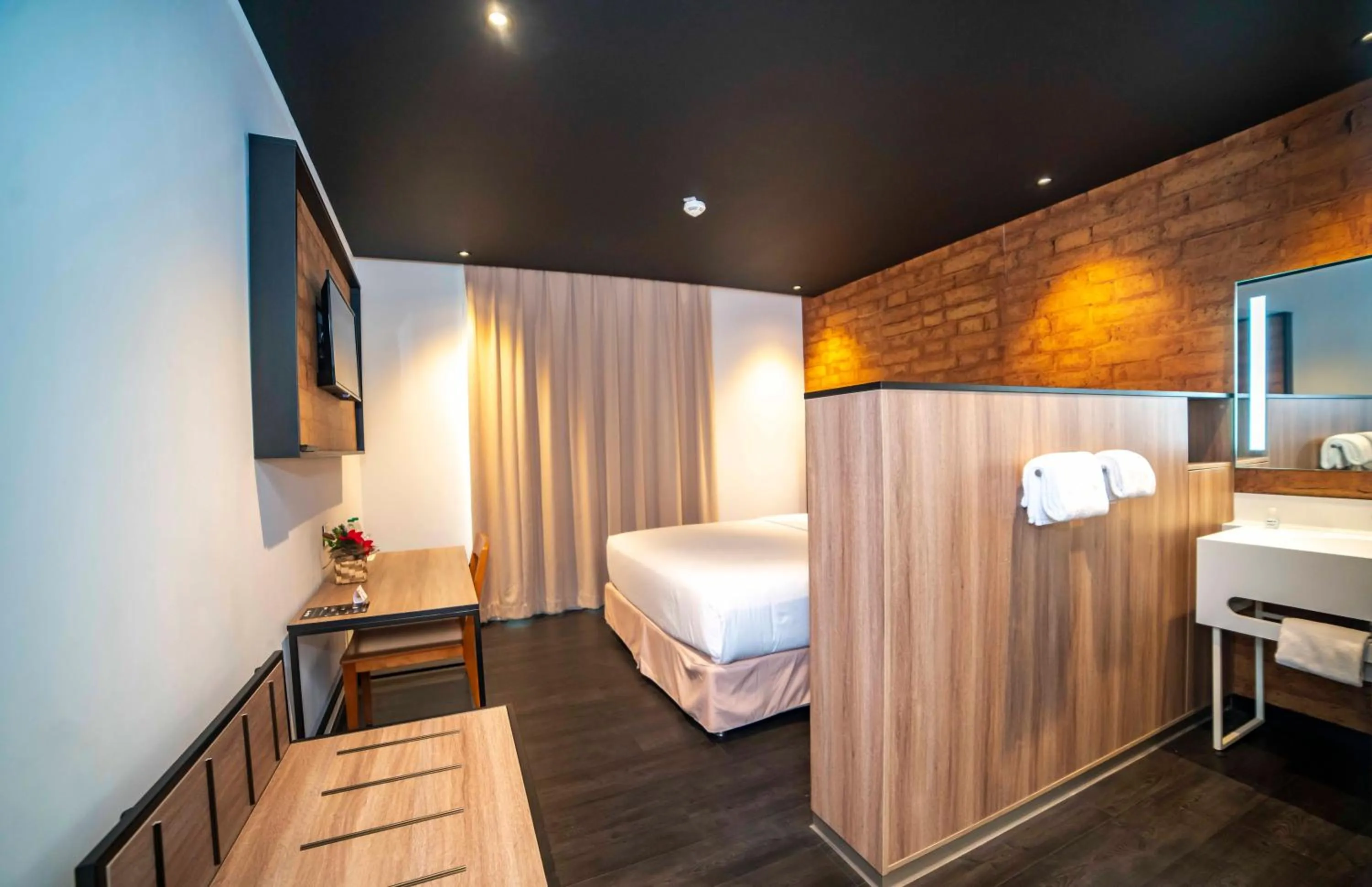 Bed in ONOMO Hotel Douala