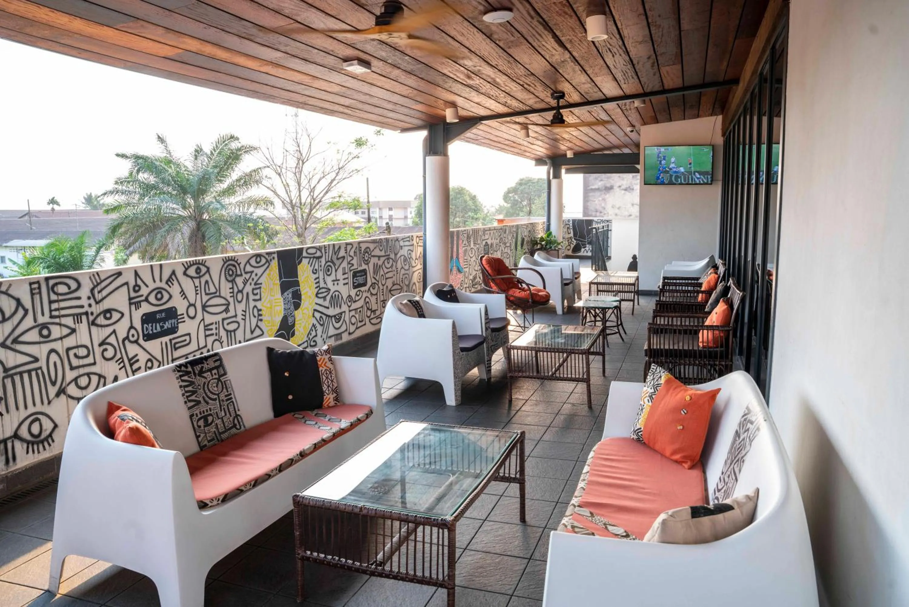 Swimming pool in ONOMO Hotel Douala