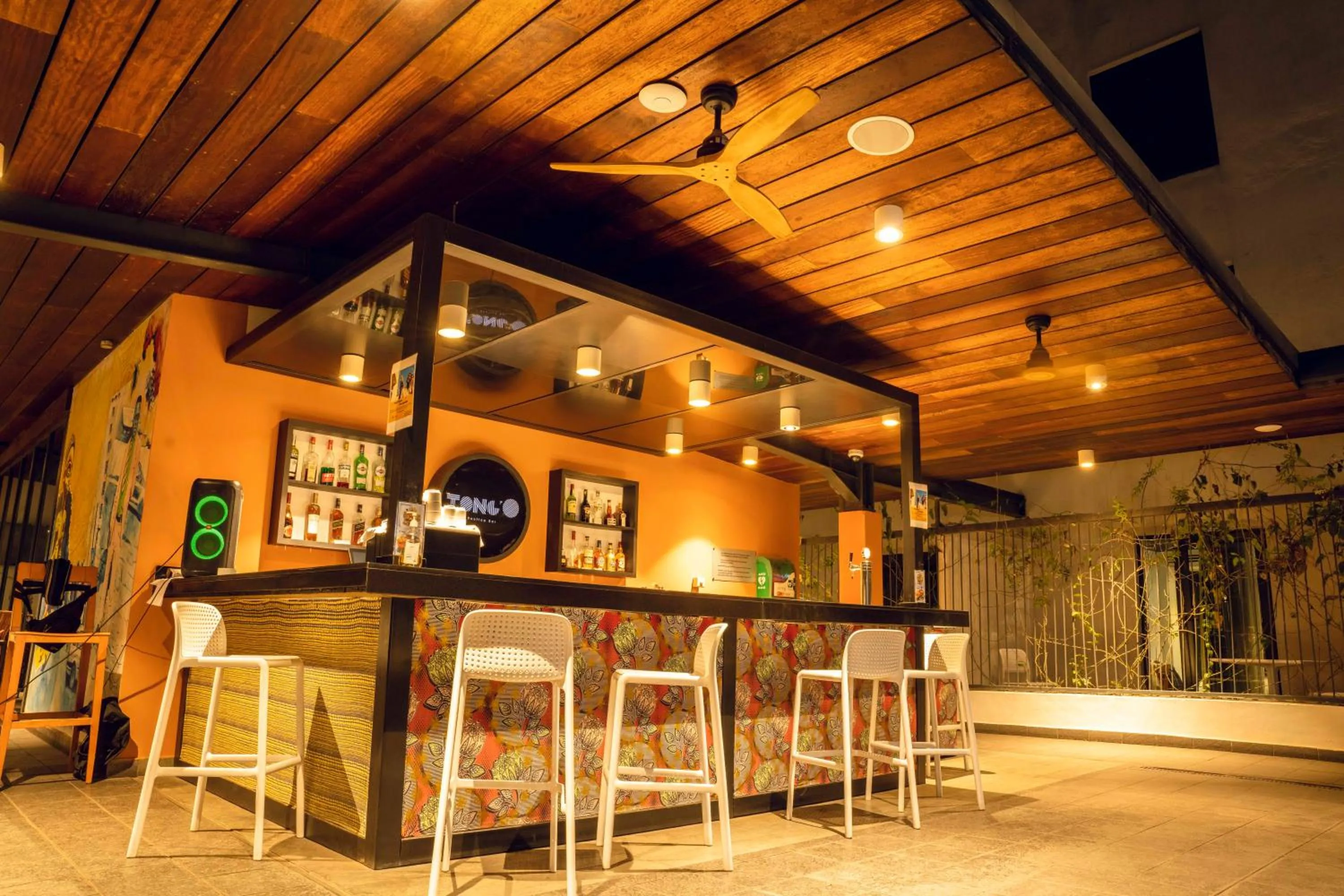 Lounge or bar in ONOMO Hotel Douala