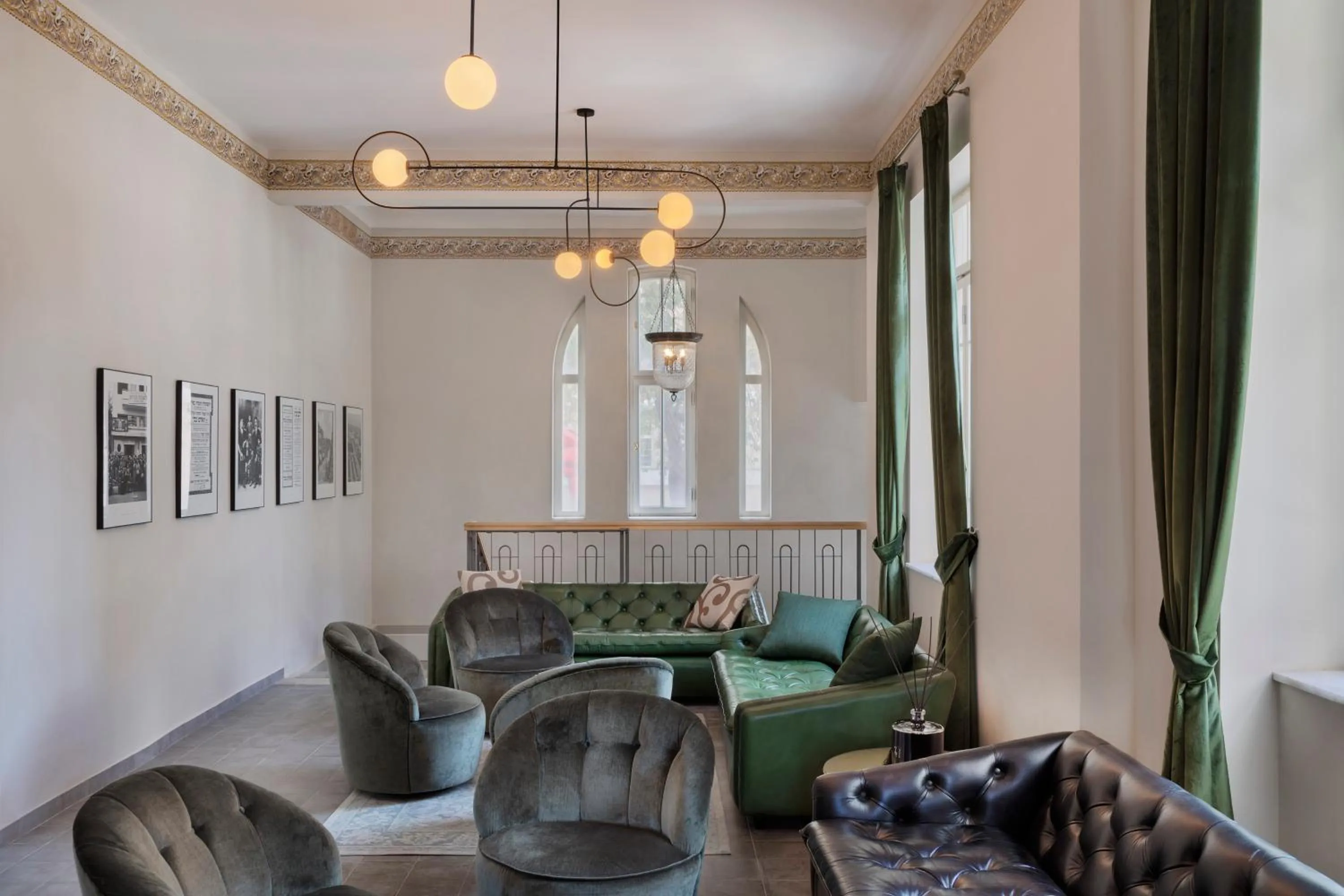 Lounge or bar in Bachar House