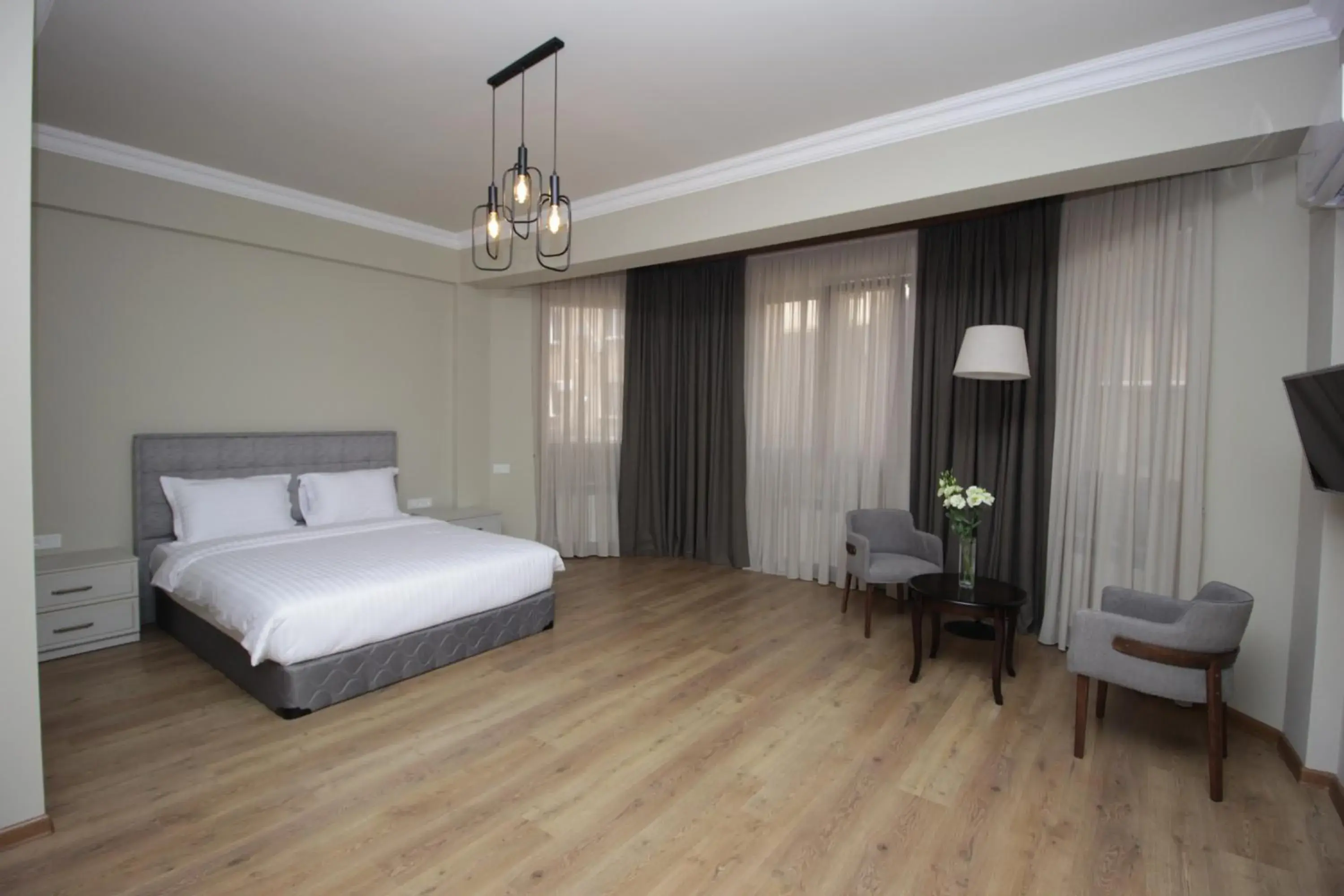 Superior Double Room in A Hotel Yerevan Superior Double Room in A Hotel Yerevan