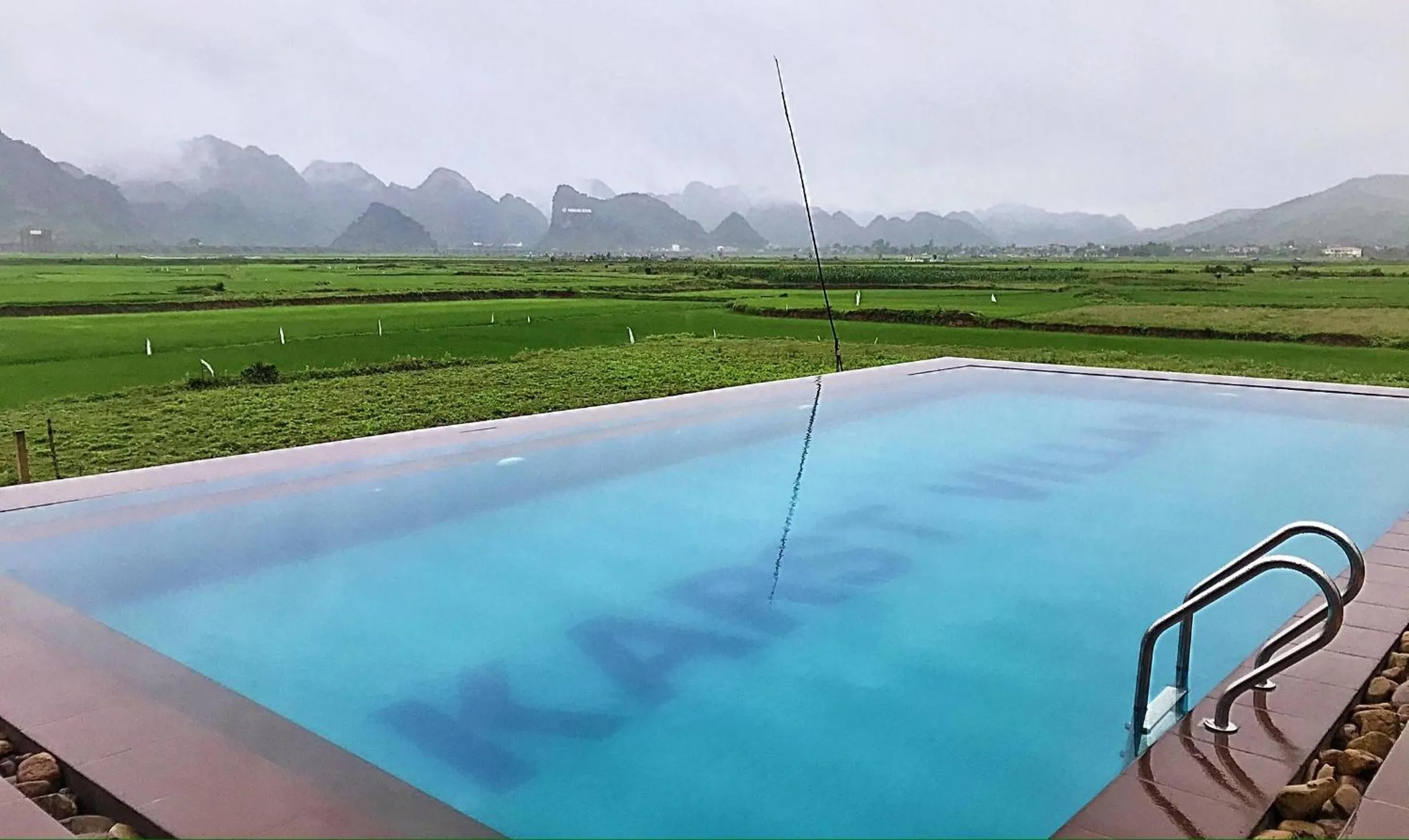 Swimming pool in Karst Villas Phong Nha
