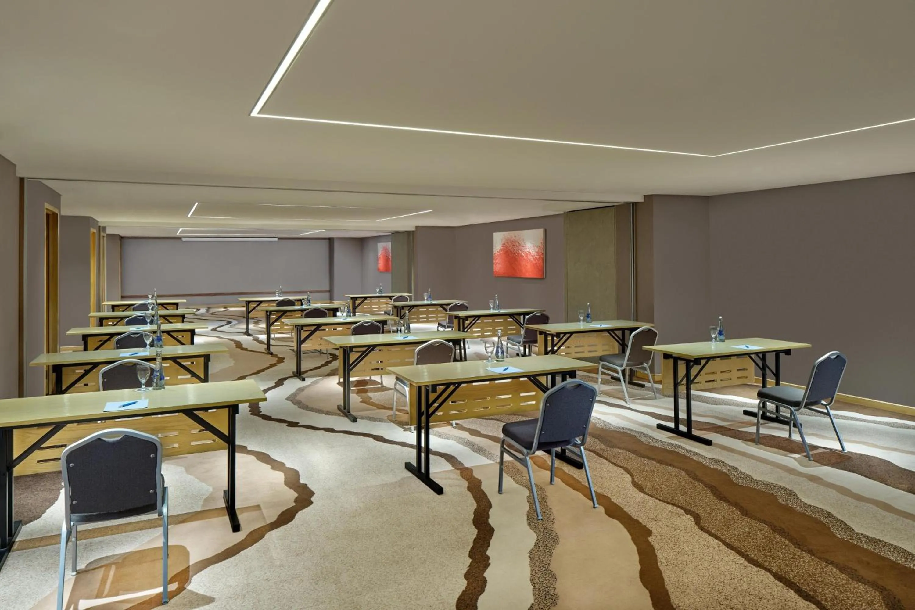 Meeting/conference room in Four Points by Sheraton Balikpapan