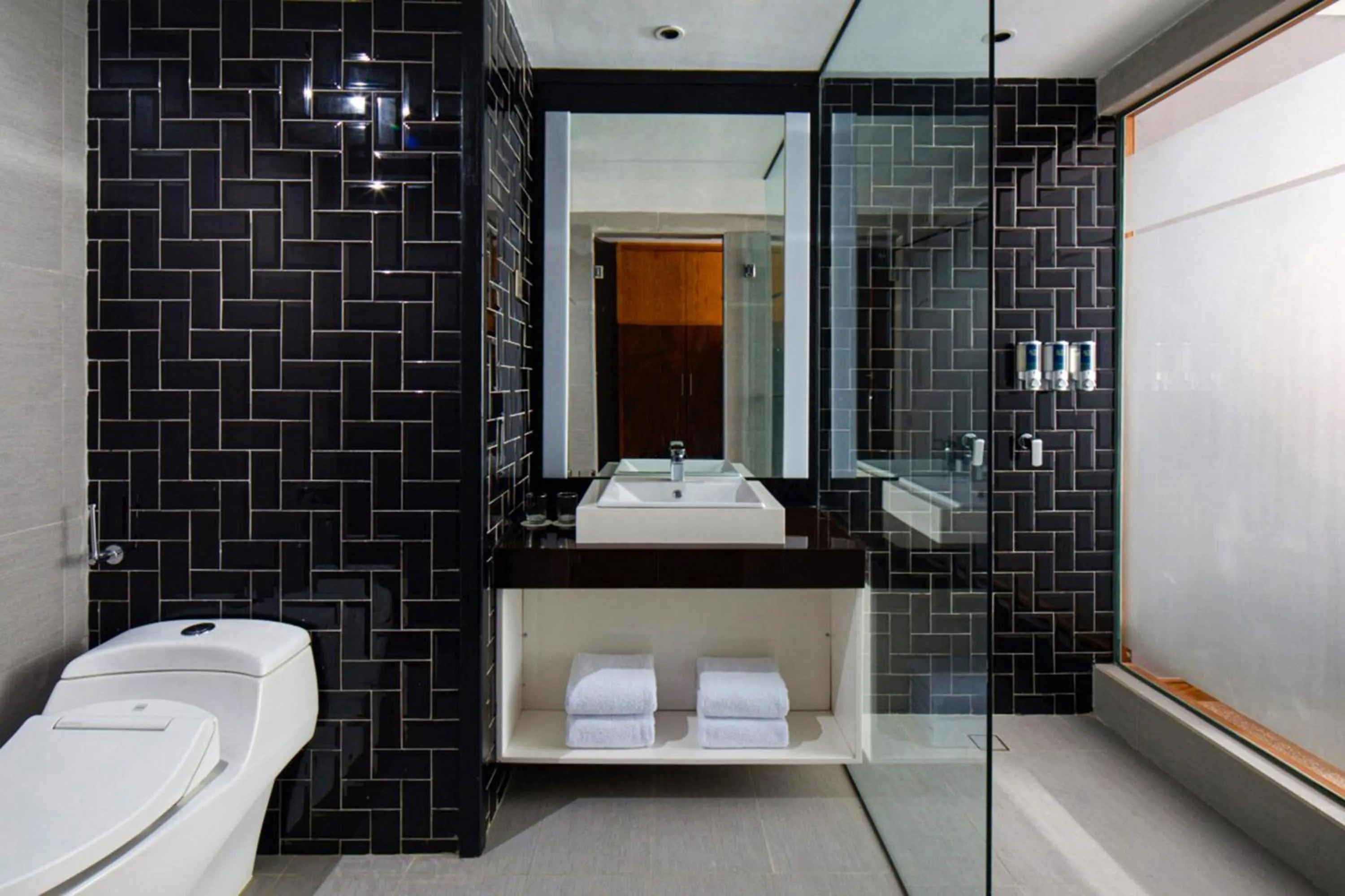 Bathroom in Four Points by Sheraton Balikpapan