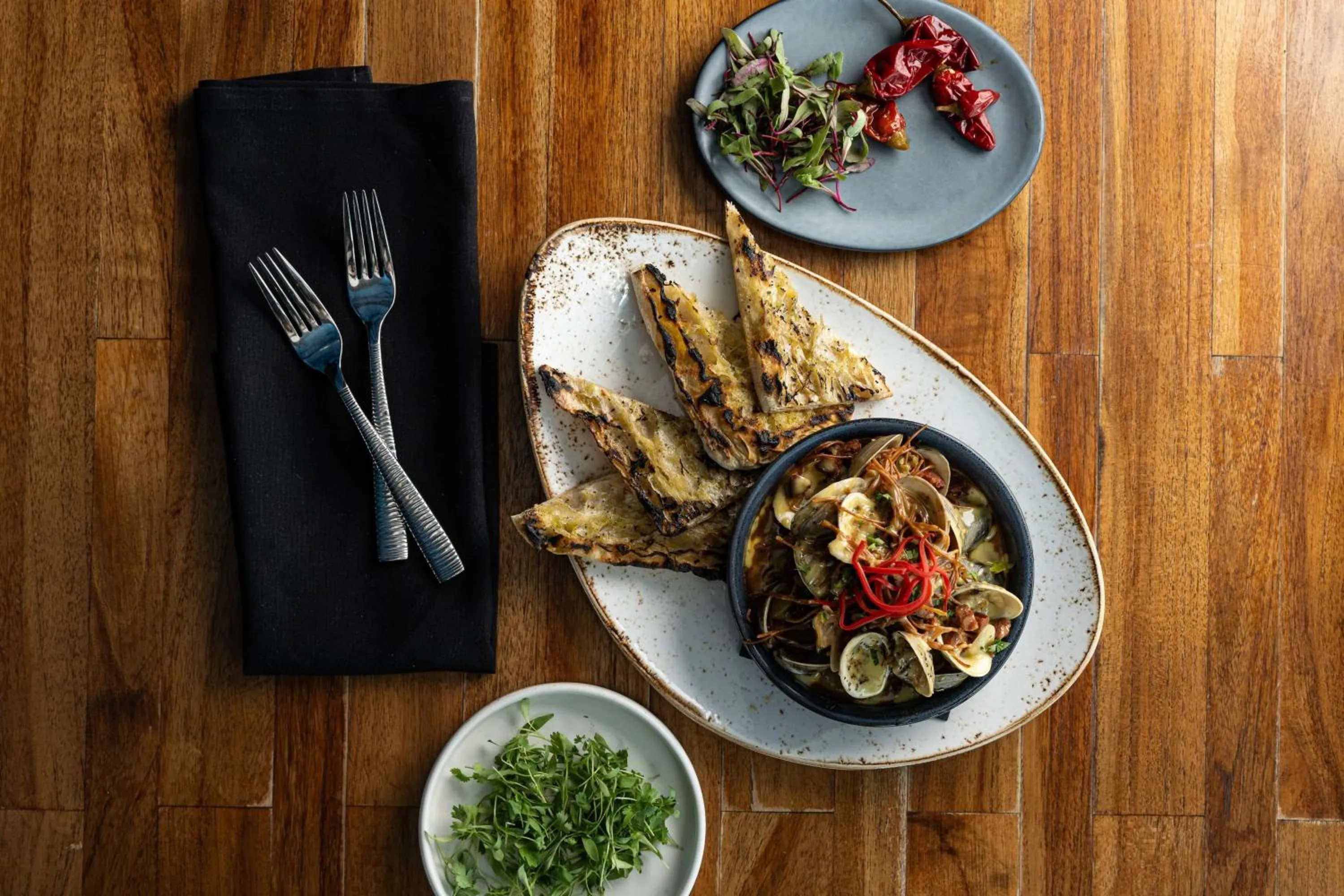 Restaurant/places to eat in SpringHill Suites by Marriott Fort Worth Historic Stockyards