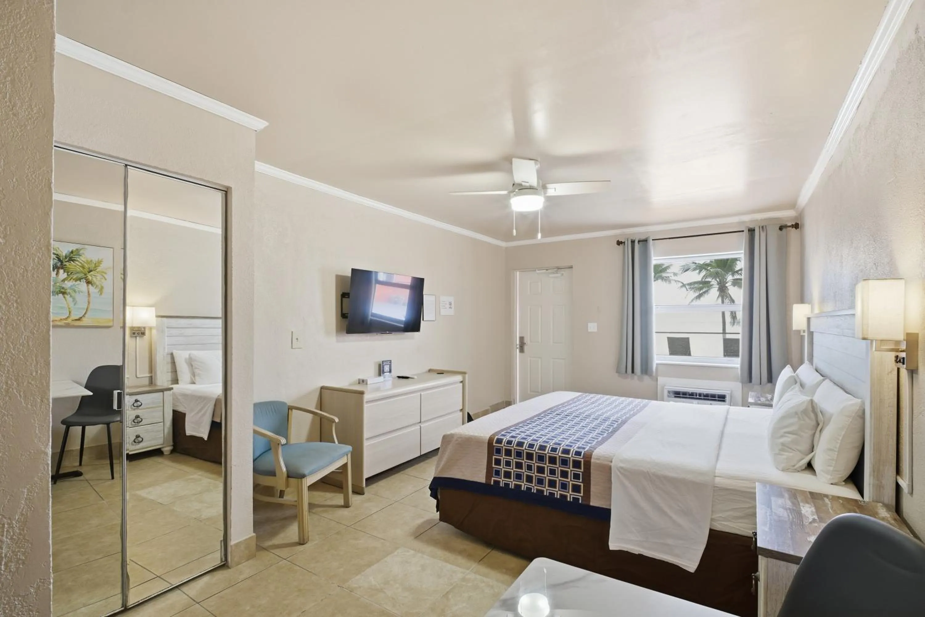 Bed in La Terrace Oceanfront