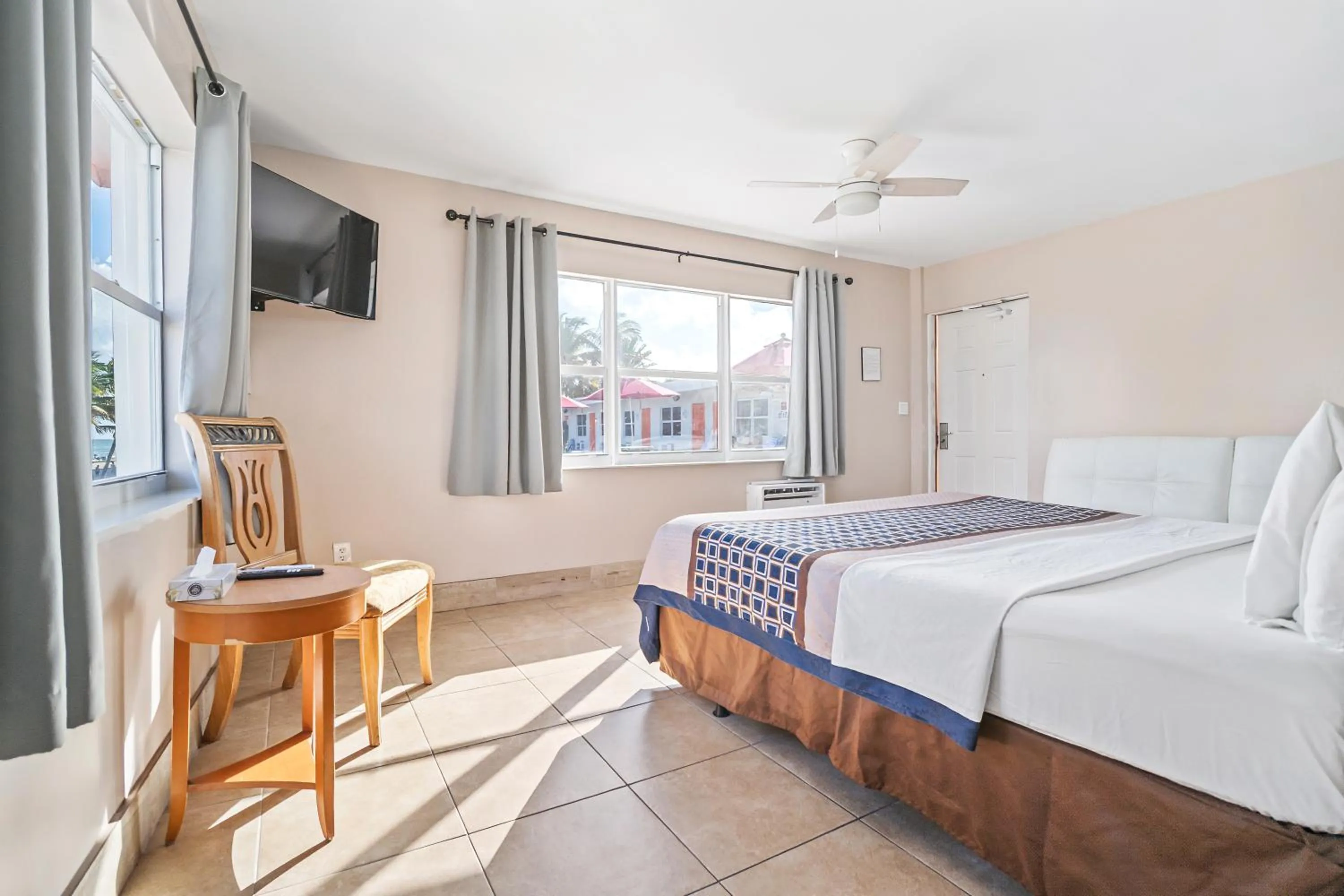 Bed in La Terrace Oceanfront