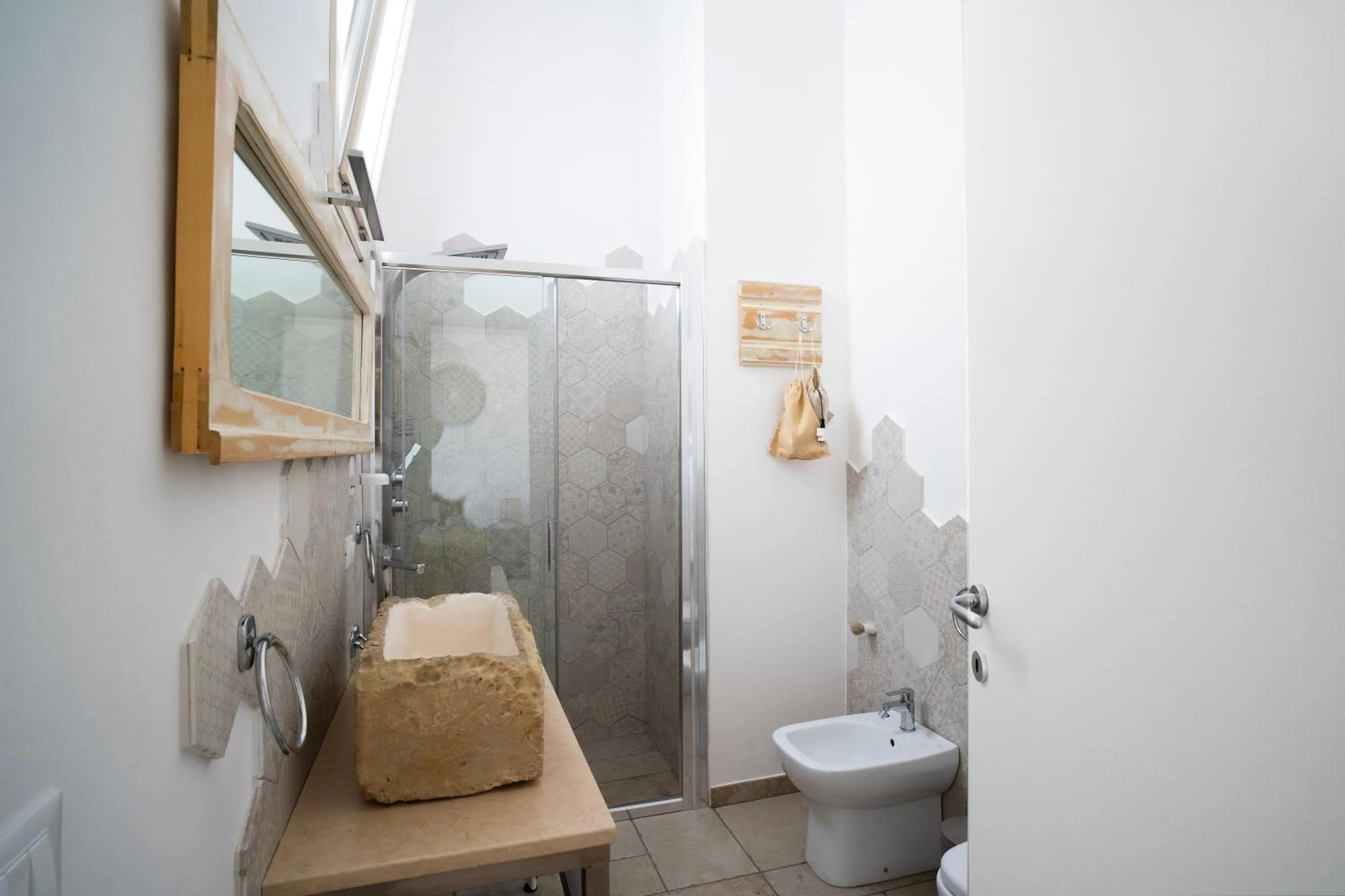 Bathroom in Li Perrini Boutique B&B