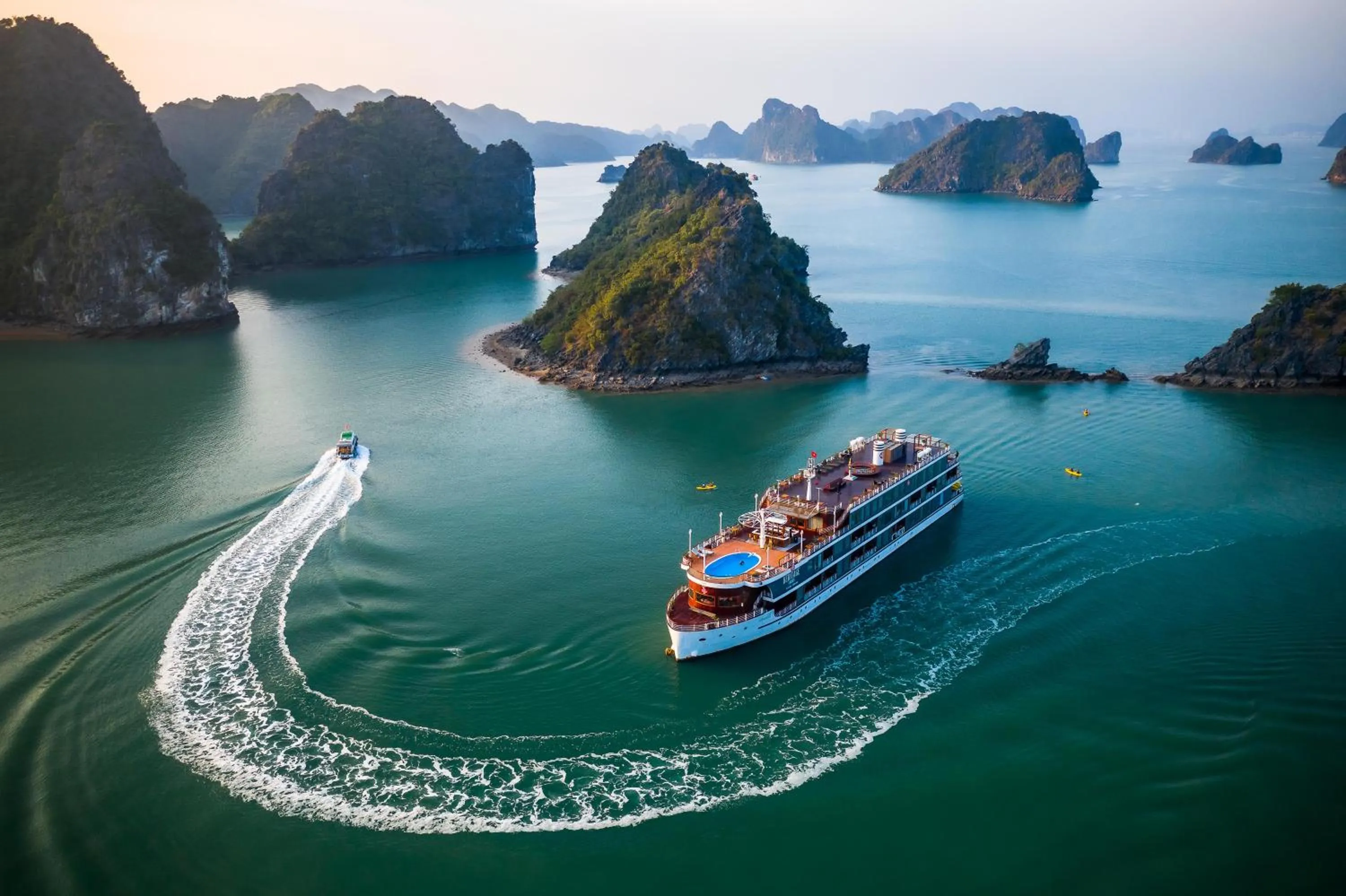 Natural landscape in Heritage Cruises Binh Chuan Cat Ba Archipelago