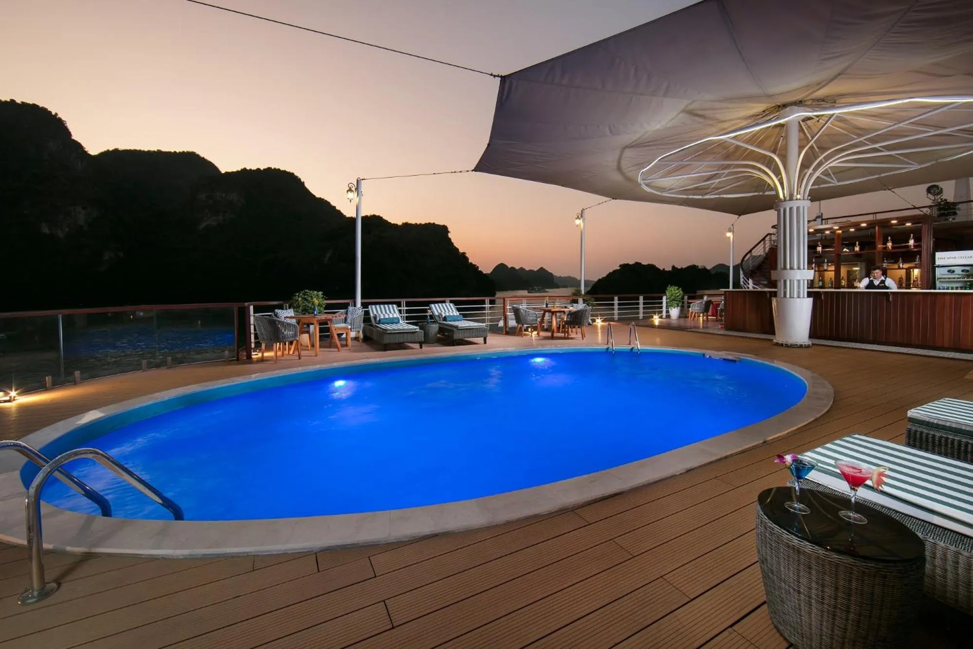 Swimming pool in Heritage Cruises Binh Chuan Cat Ba Archipelago