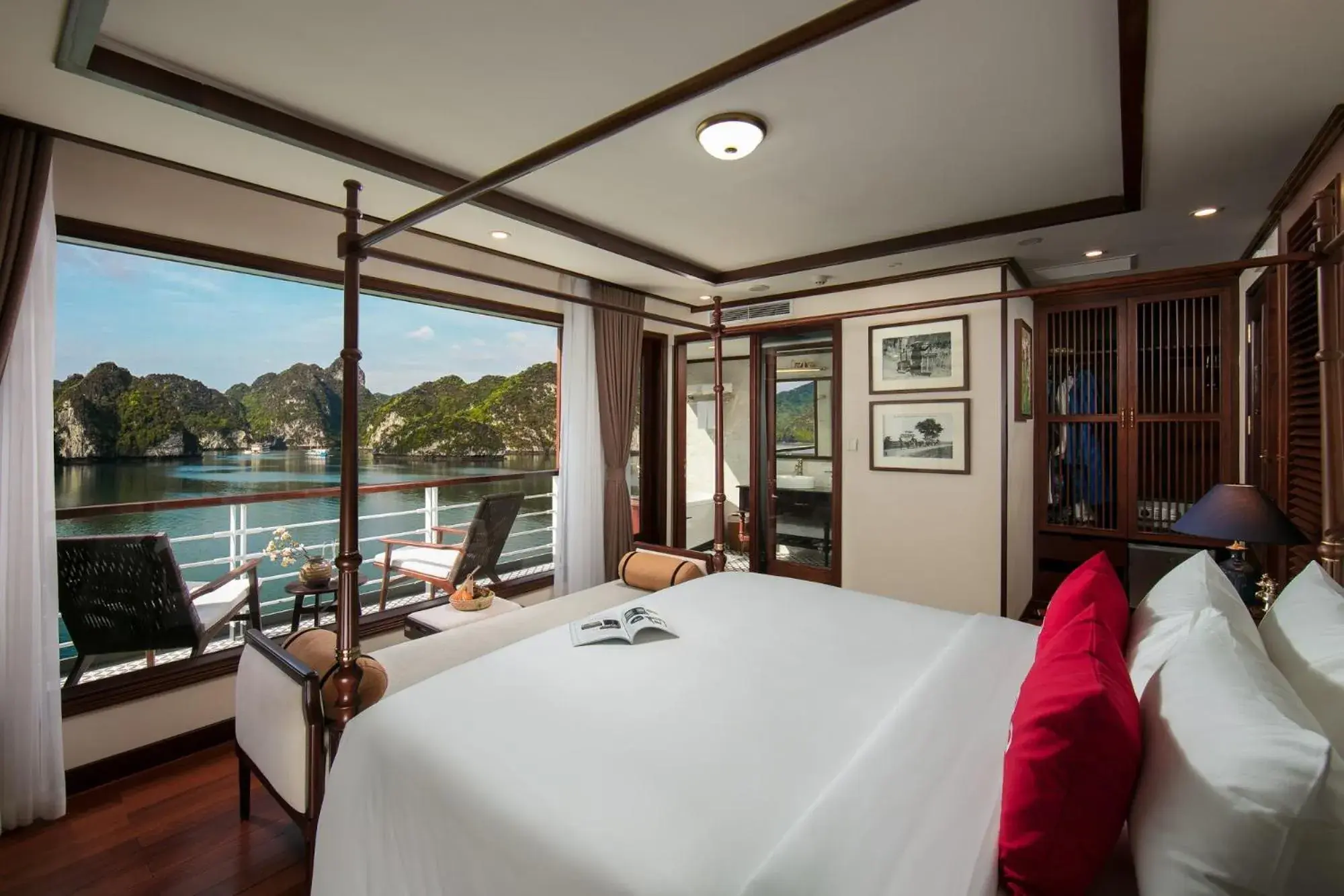 Captain Suites Private Balcony - single occupancy in Heritage Cruises Binh Chuan Cat Ba Archipelago Captain Suites Private Balcony - single occupancy in Heritage Cruises Binh Chuan Cat Ba Archipelago