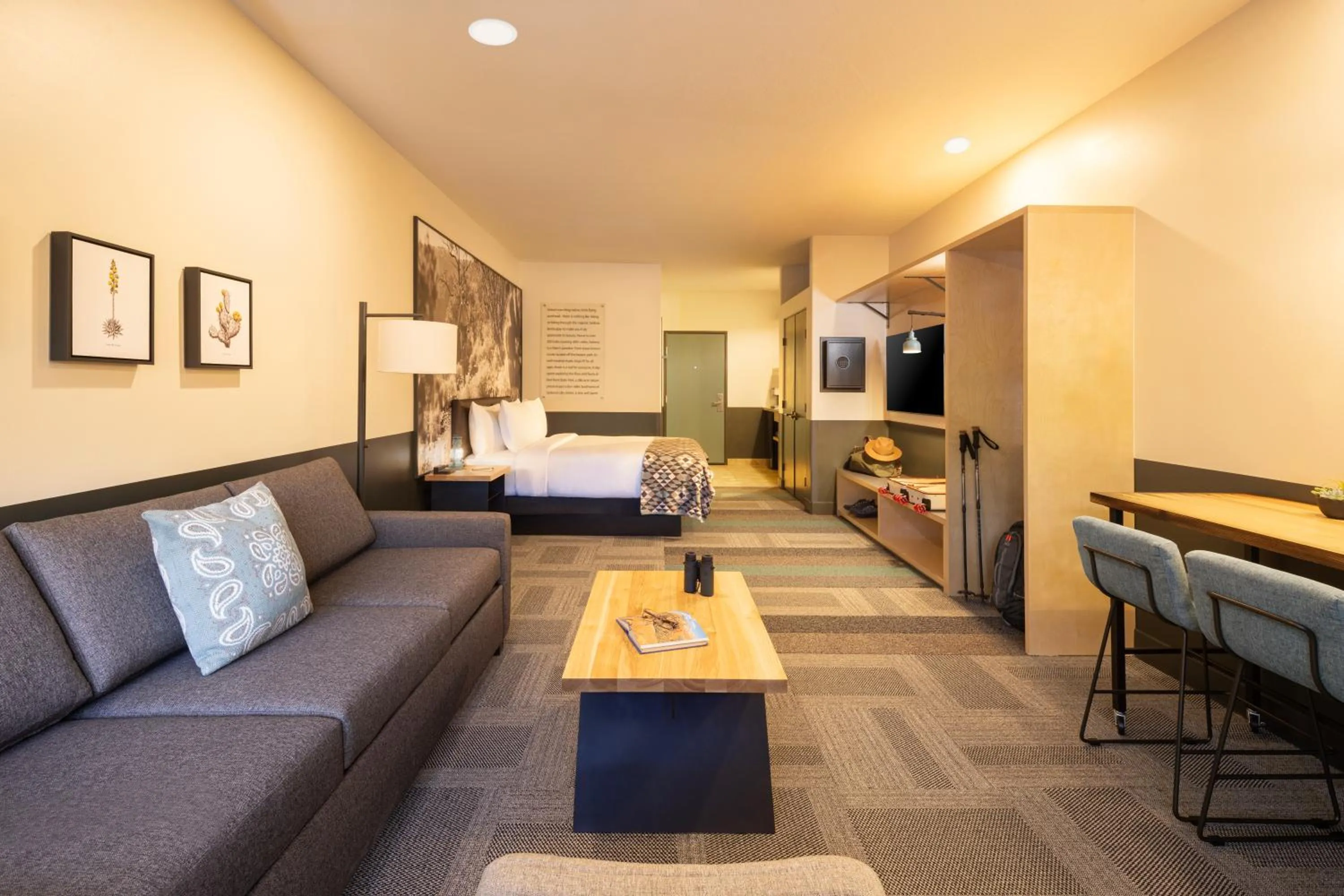 Bed in Sedona Real Inn & Suites