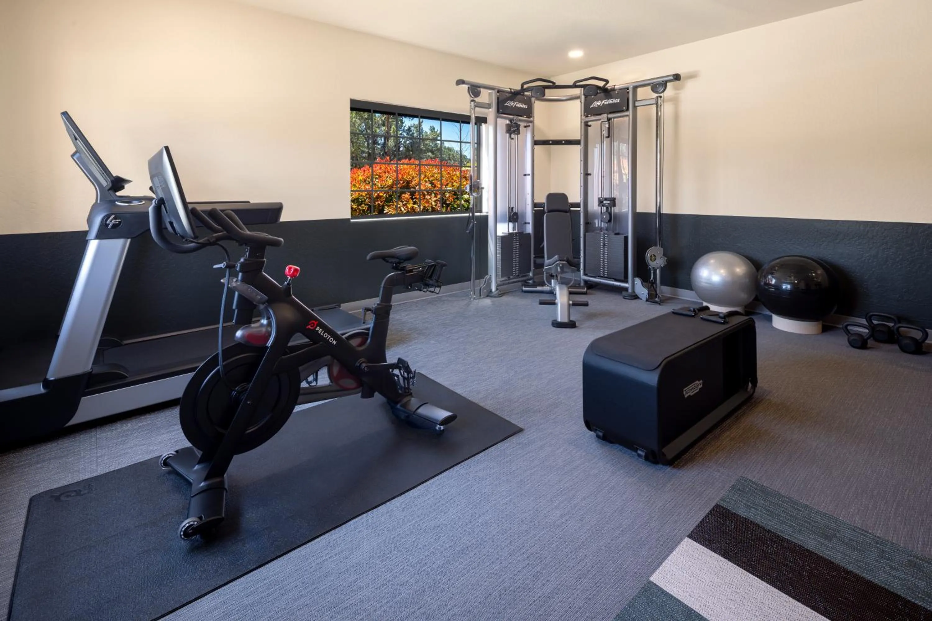 Fitness centre/facilities in Mountain Modern Resort Sedona
