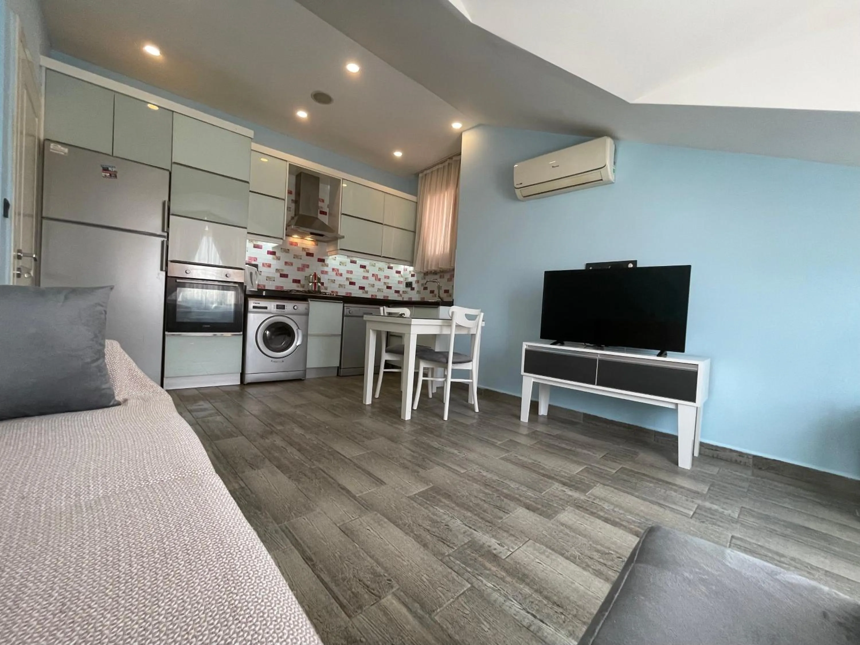 TV and multimedia in X SUITE APART